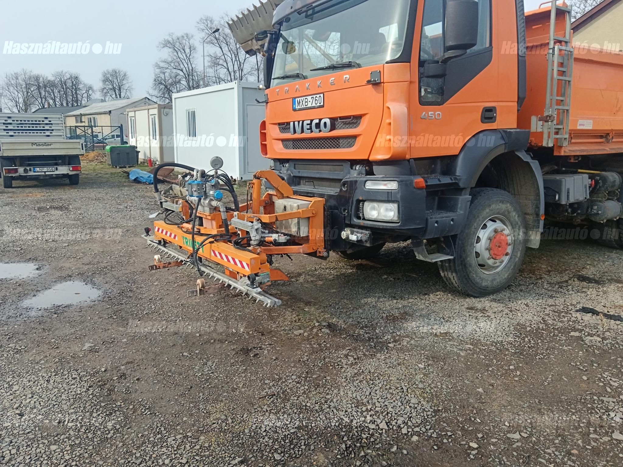 IVECO 2010/6 - 1