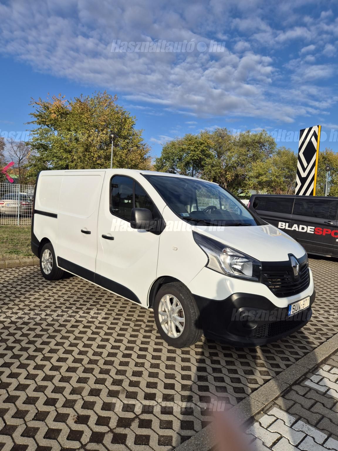 RENAULT TRAFIC 2015/10 - 1