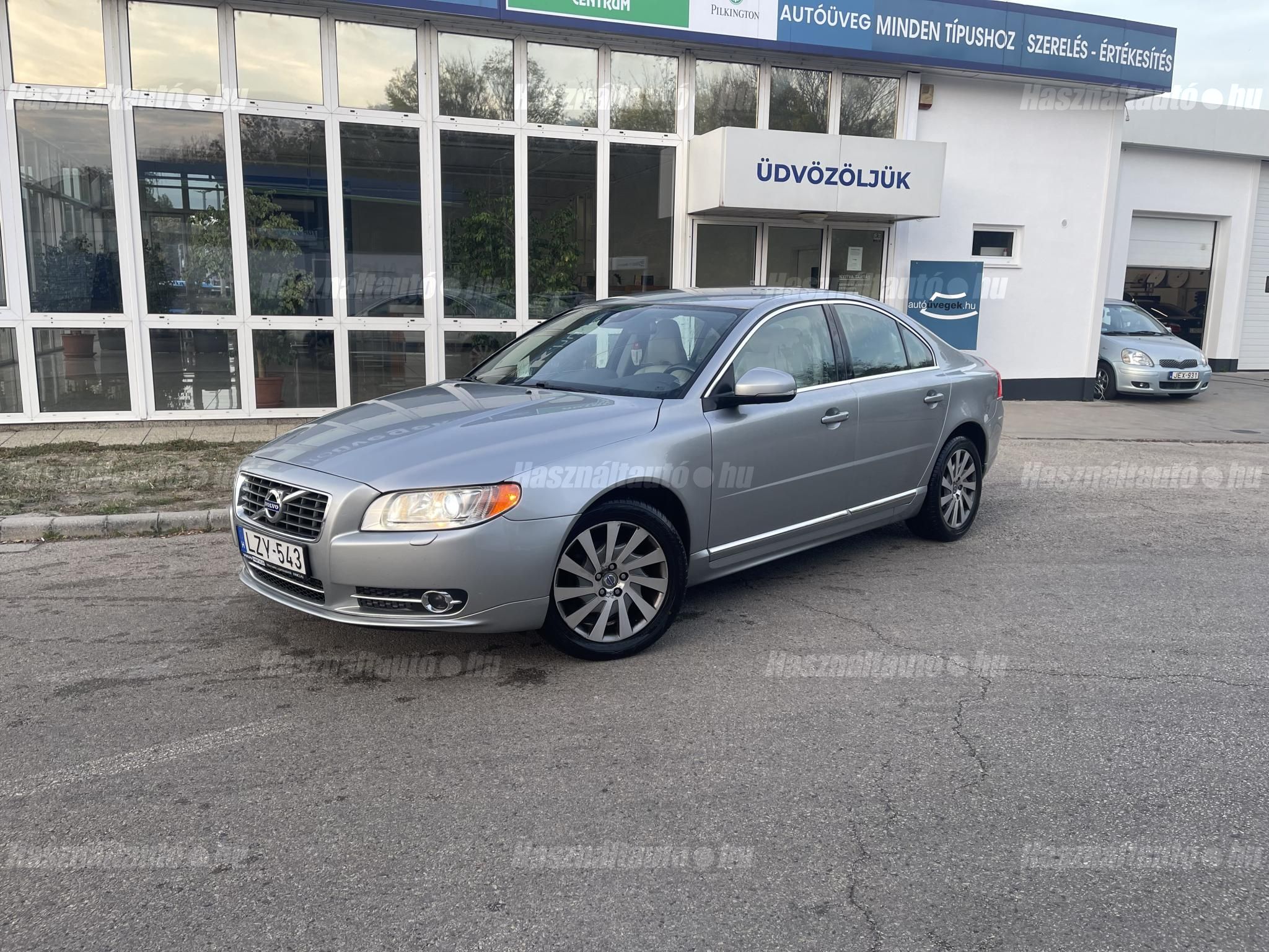 VOLVO S80 2011/12 - 1