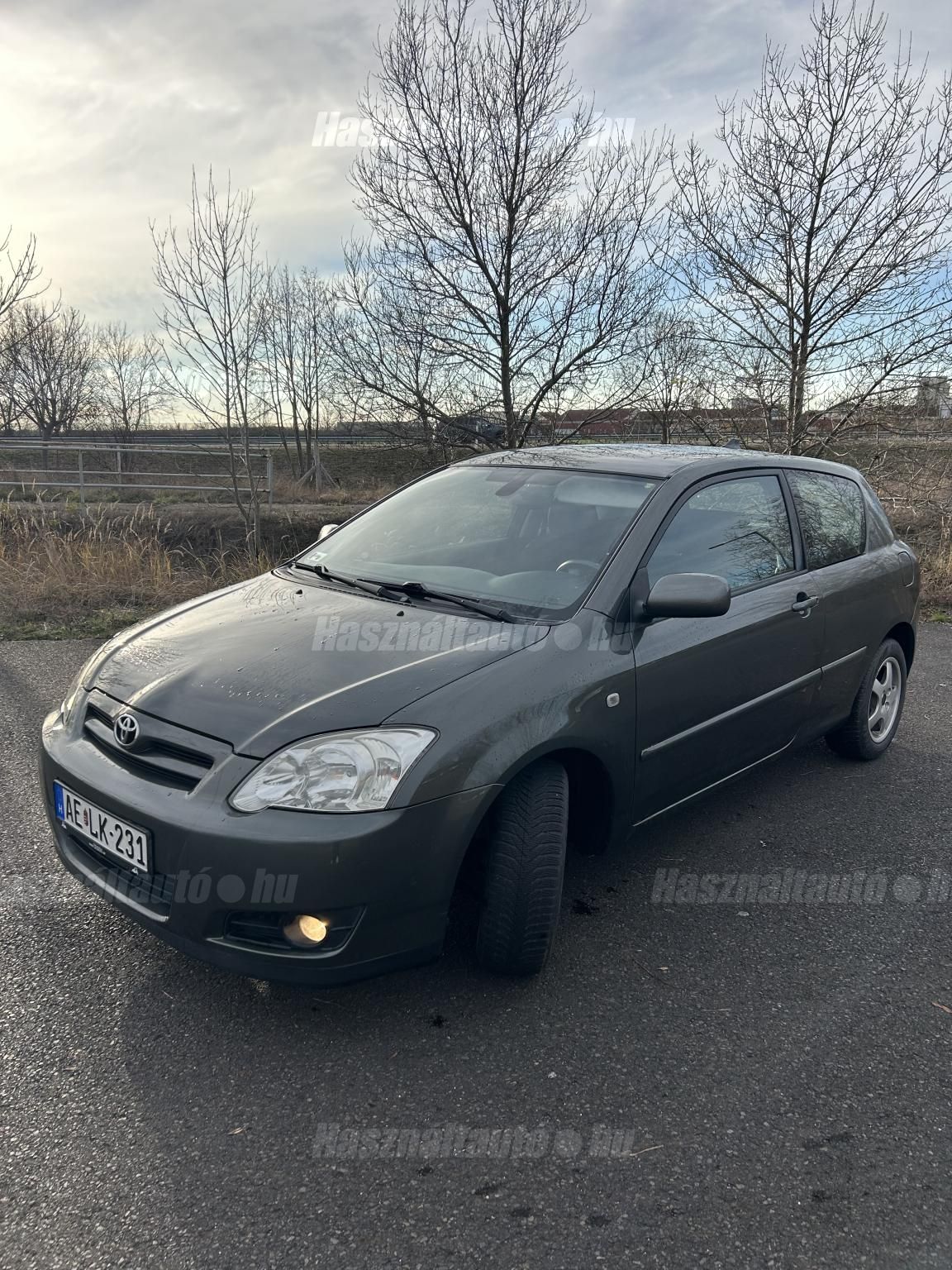 TOYOTA COROLLA 2004/12 - 1