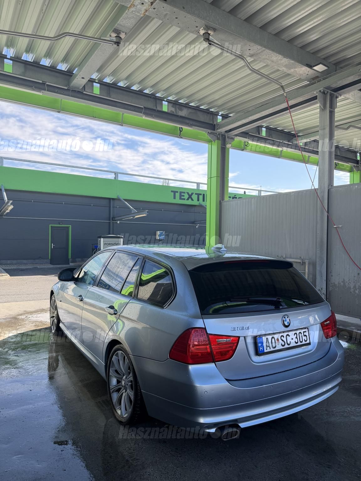BMW 318 2008/12 - 1