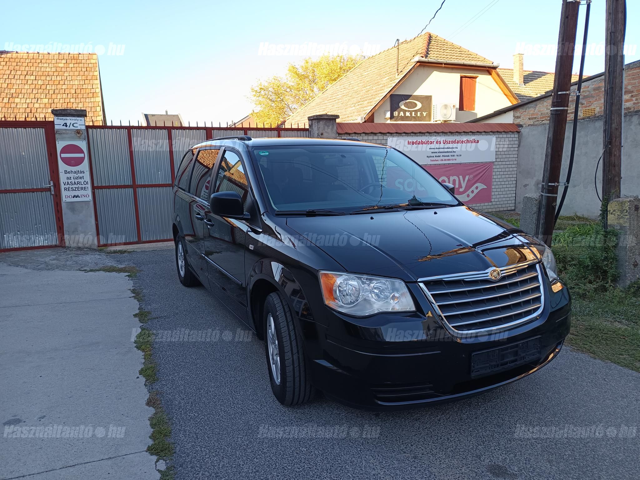 CHRYSLER GRAND VOYAGER 2010/6 - 1