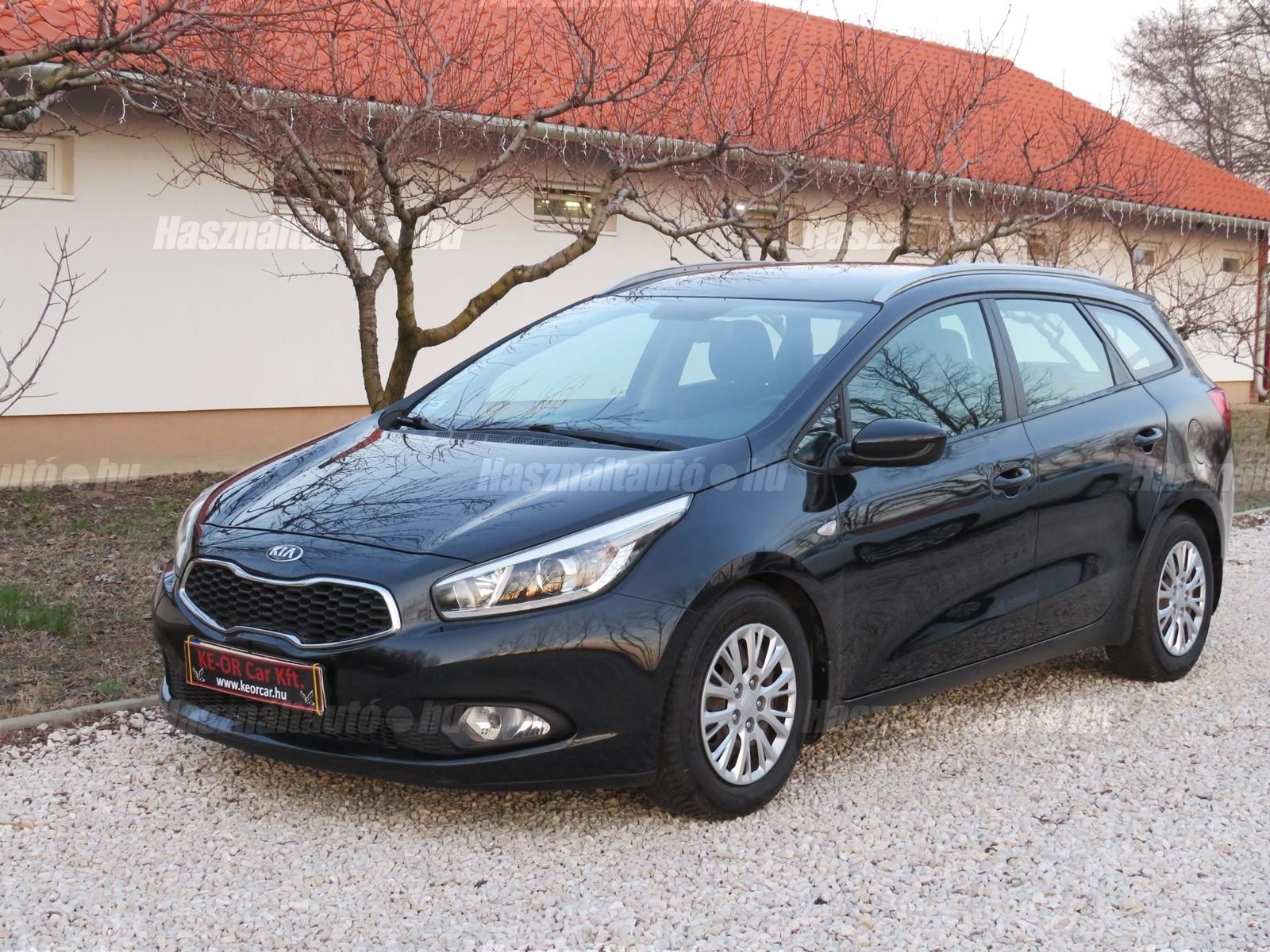KIA CEE'D 2014/10 - 1