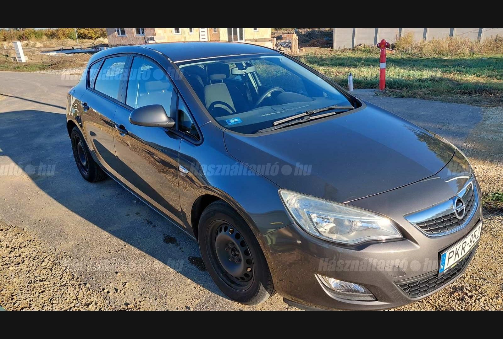 OPEL ASTRA J 2011/3 - 1