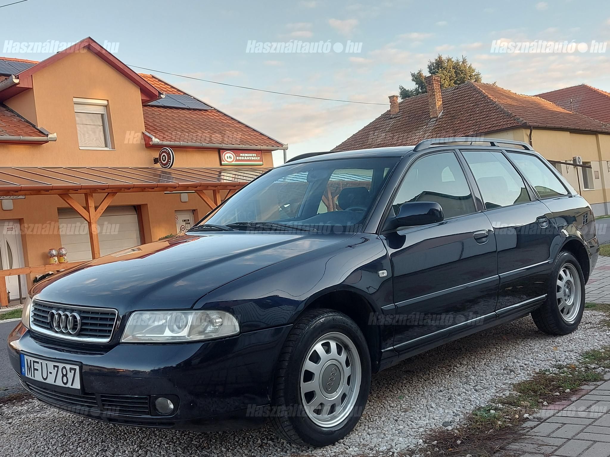 AUDI A4 2000/3 - 1
