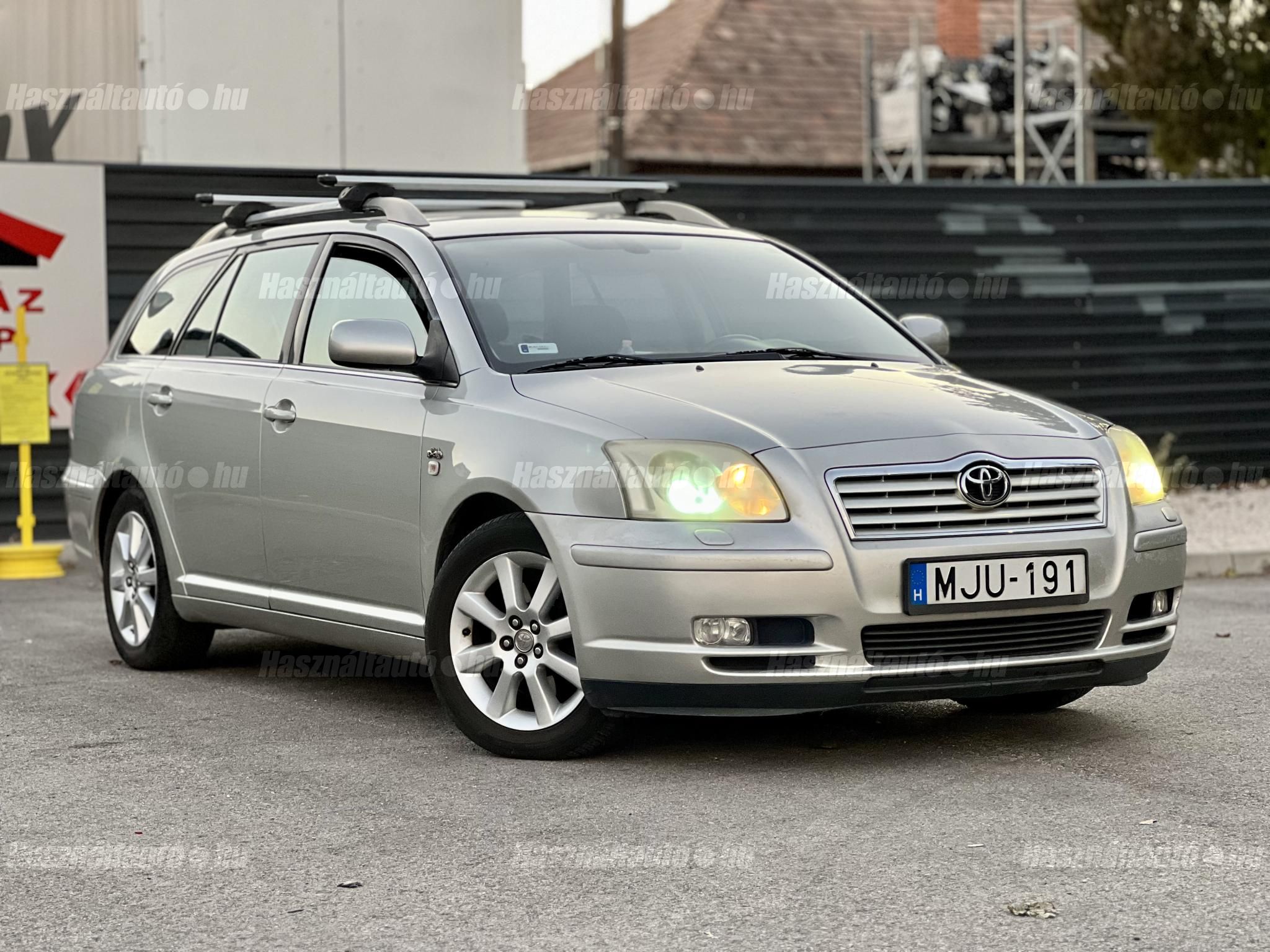 TOYOTA AVENSIS 2004/12 - 1