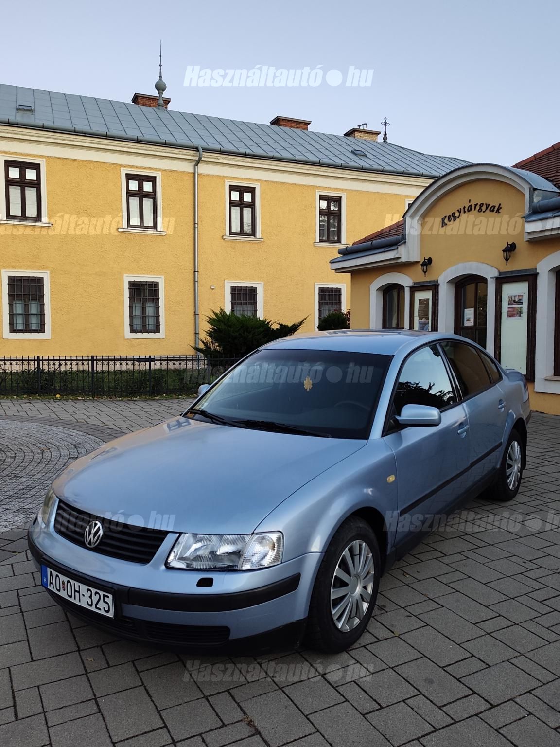 VOLKSWAGEN PASSAT 2001/3 - 1