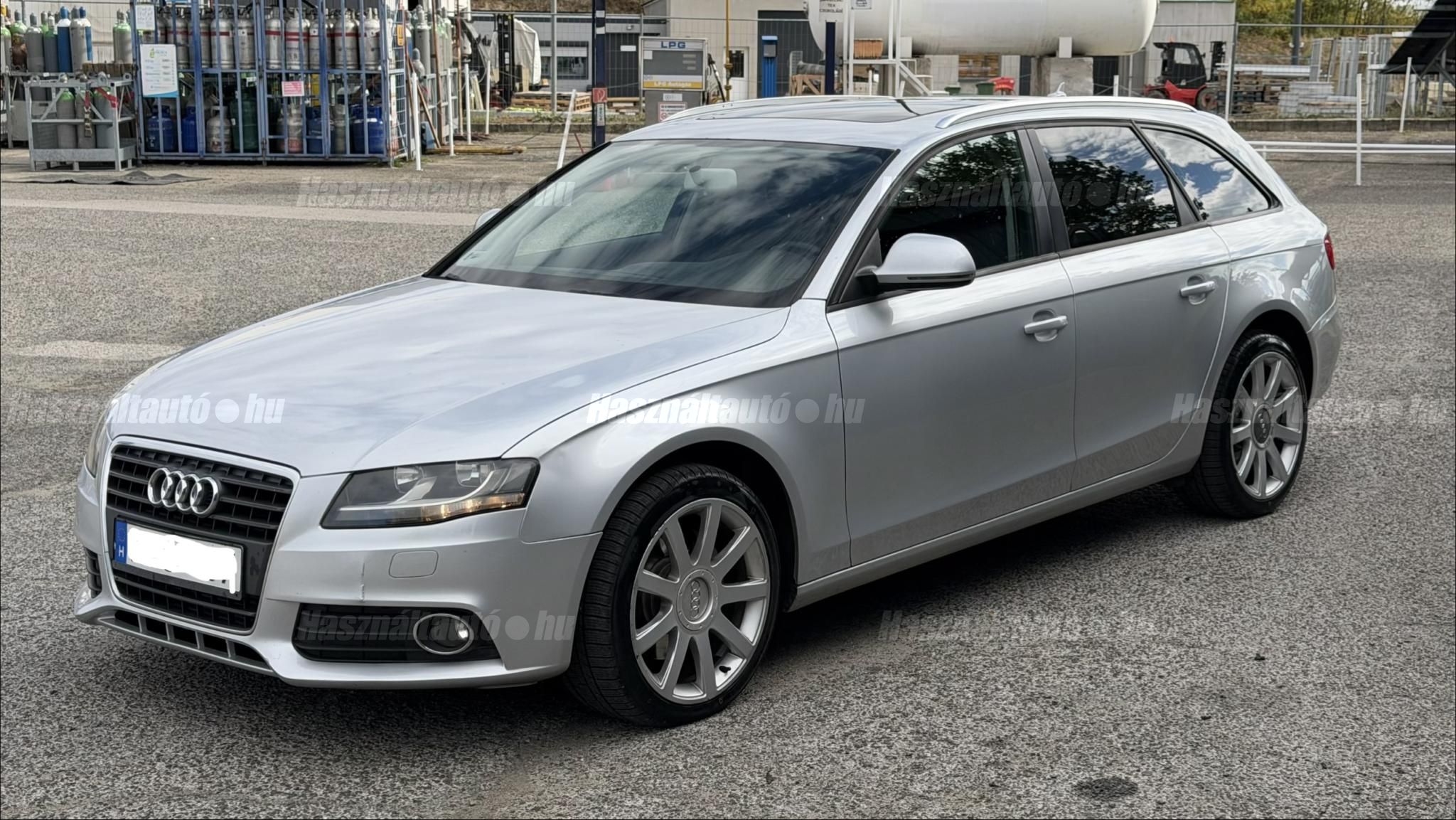 AUDI A4 2009 - 1