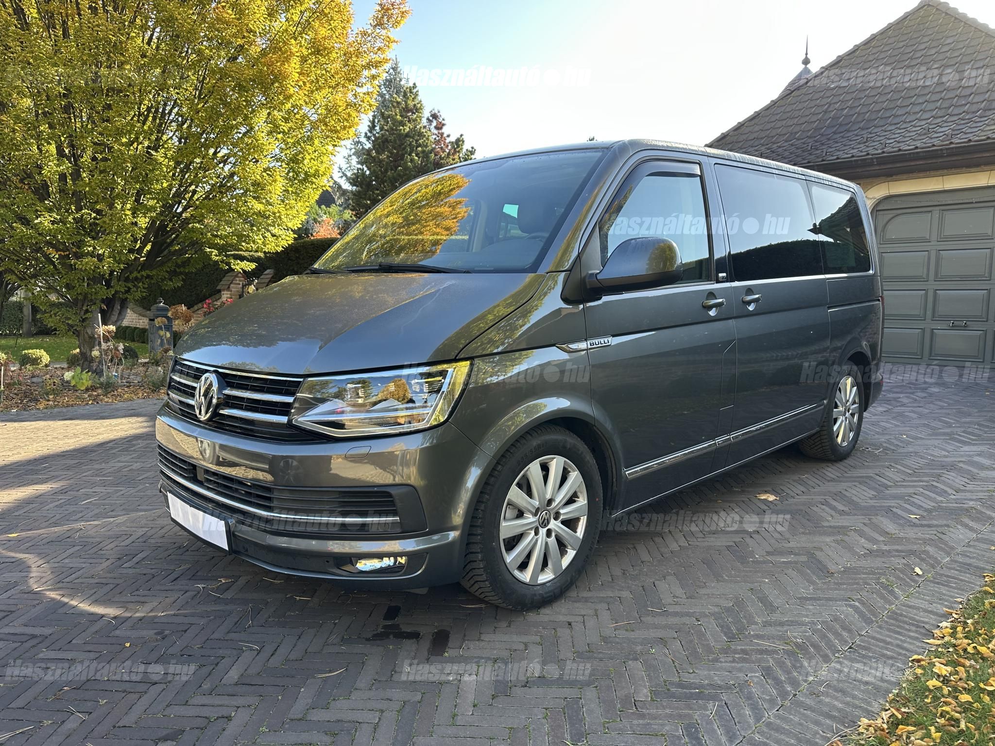 VOLKSWAGEN MULTIVAN 2016/8 - 1
