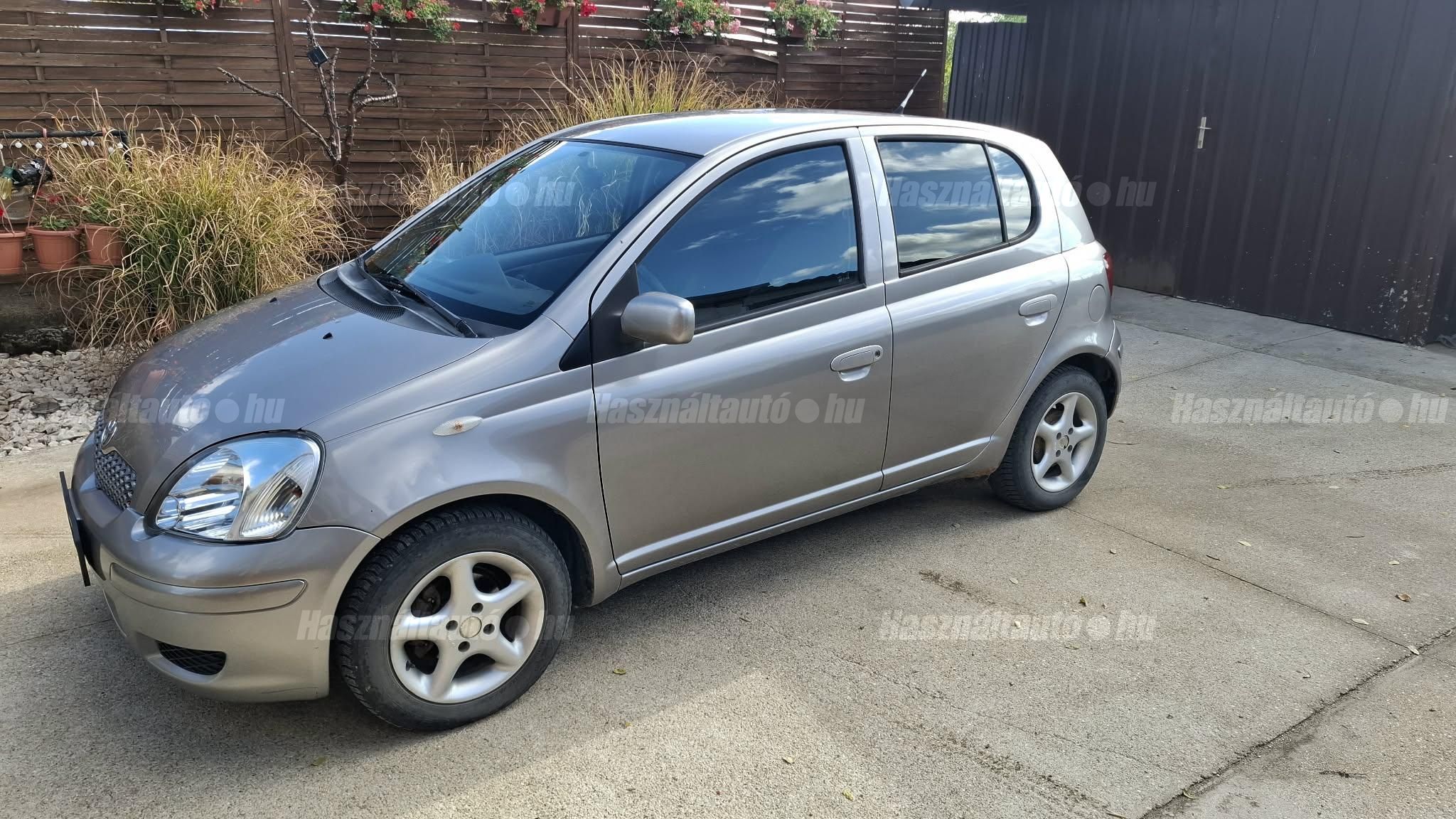 TOYOTA YARIS 2004/10 - 1