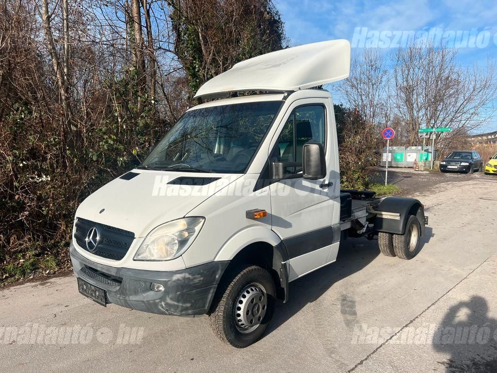 MERCEDES-BENZ 2009/9 - 1