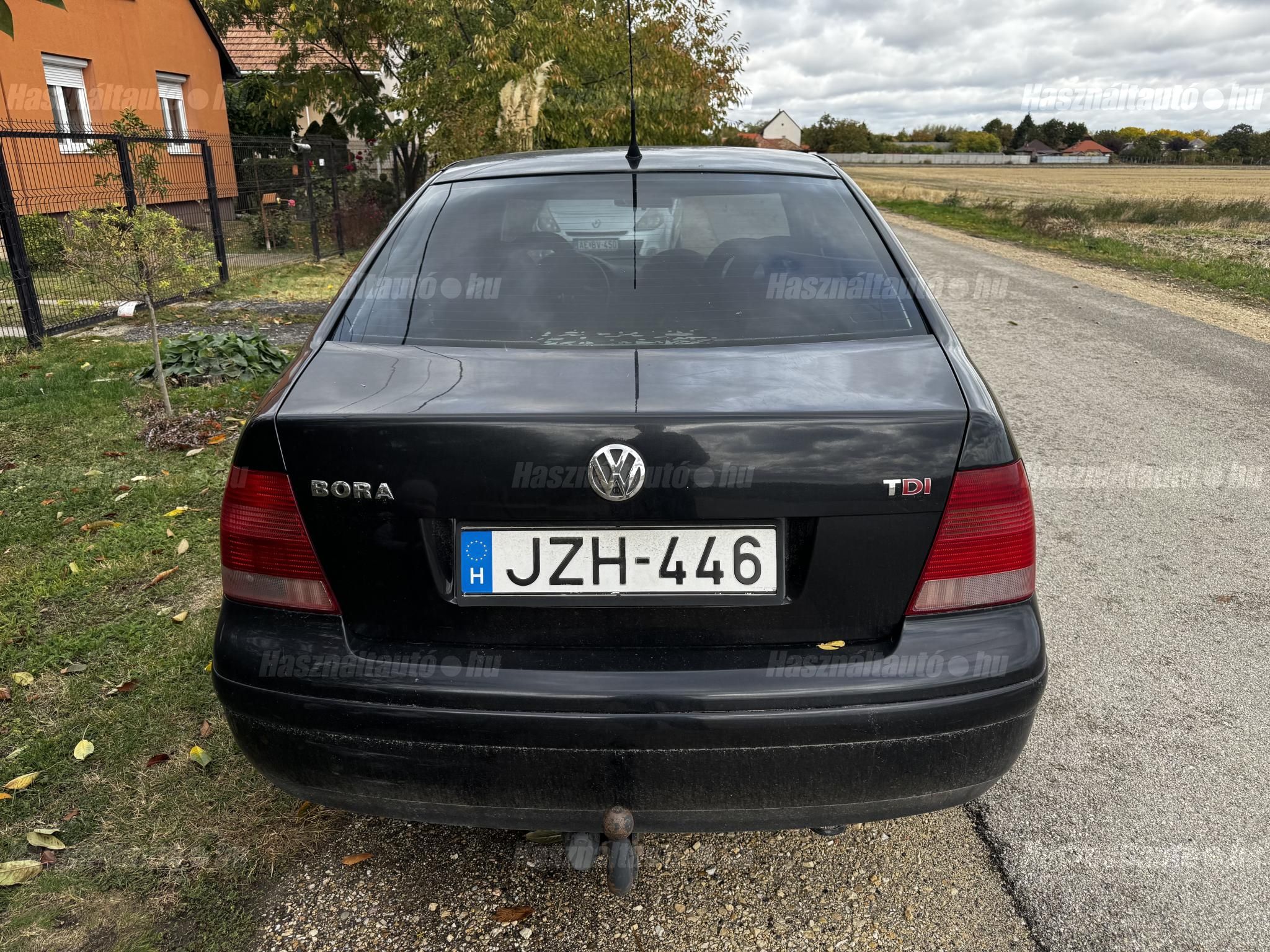 VOLKSWAGEN BORA 2002 - 1