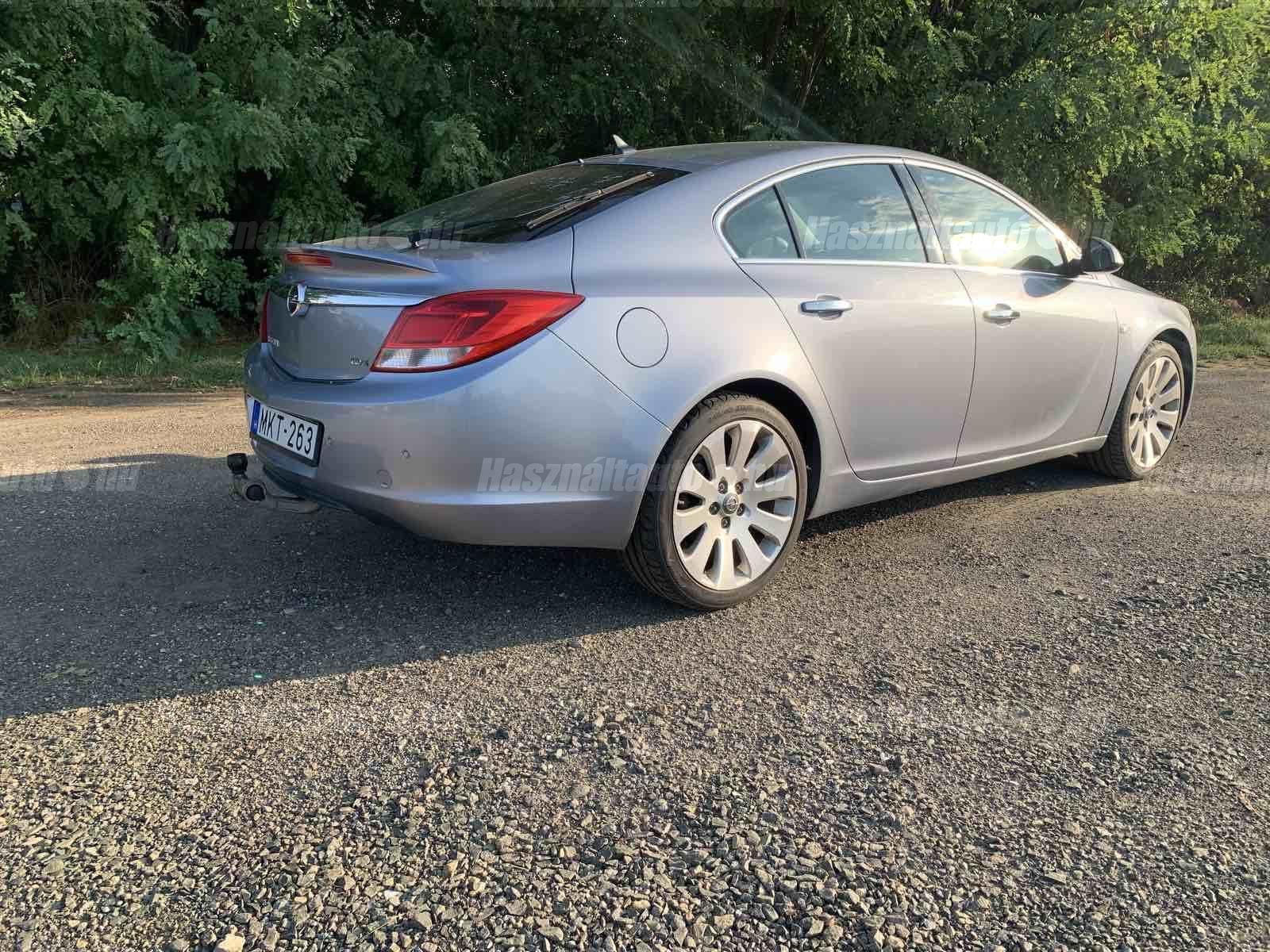 OPEL INSIGNIA 2009/6 - 1