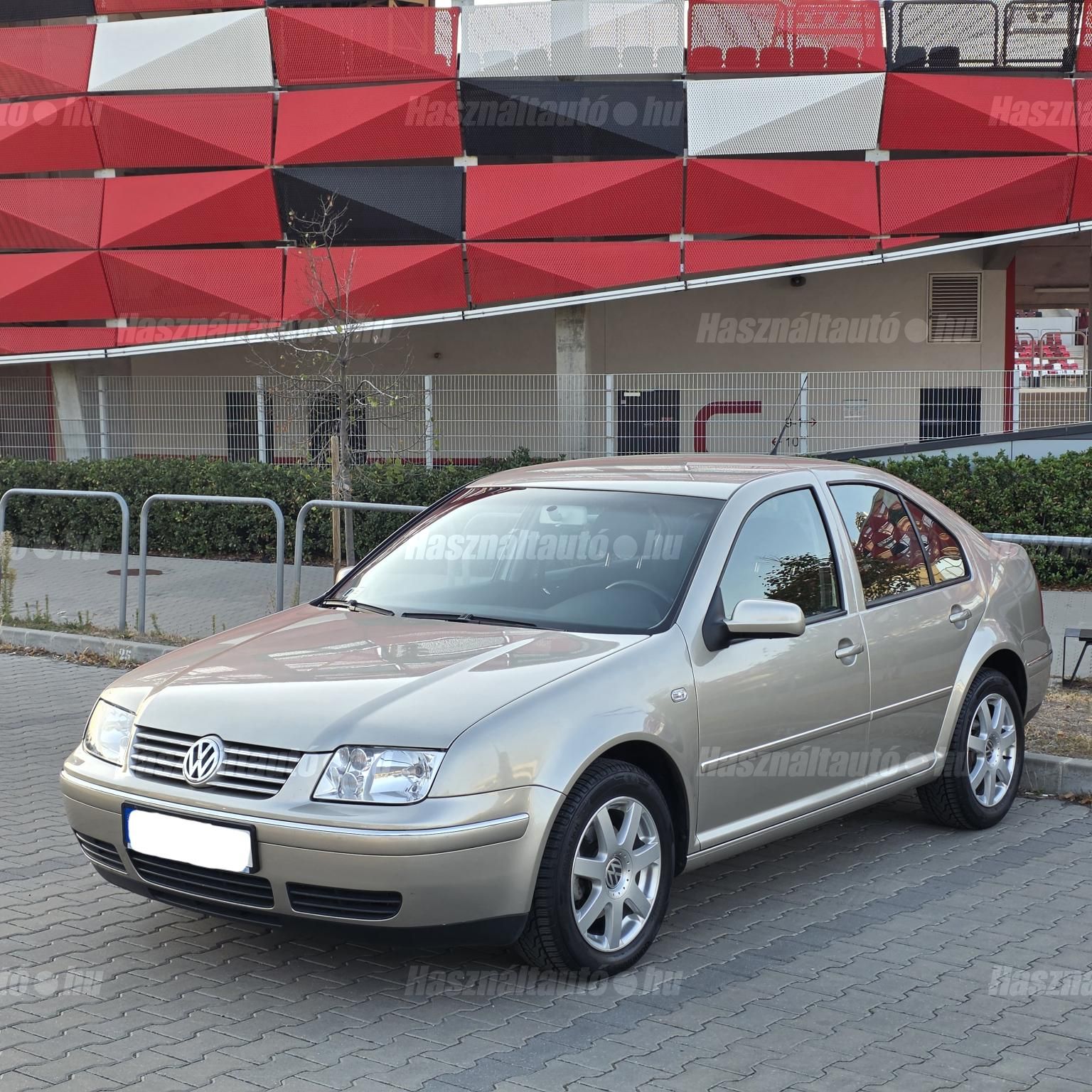 VOLKSWAGEN BORA 2006 - 1