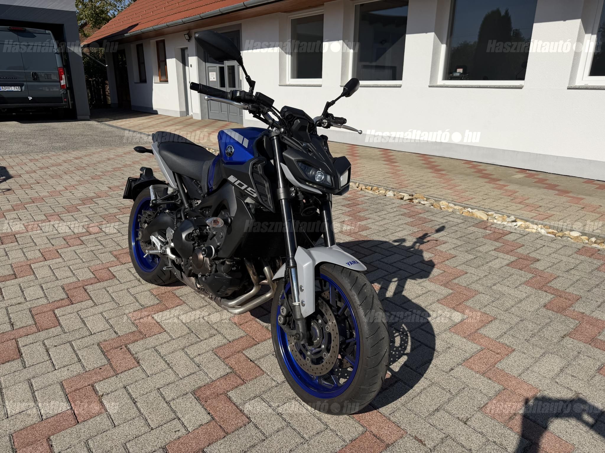 YAMAHA MT-09 2020/8 - 1