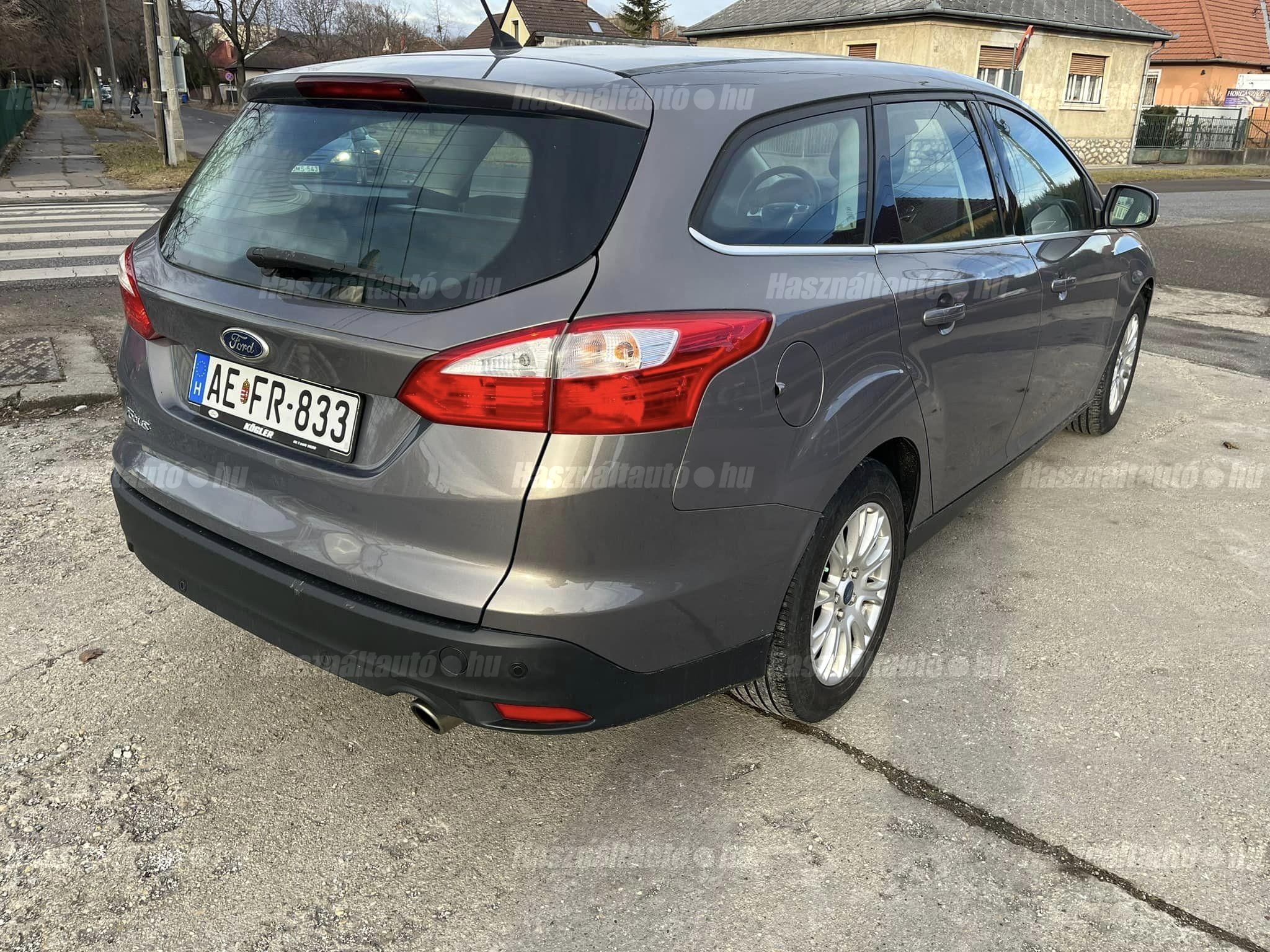 FORD FOCUS 2011/8 - 1
