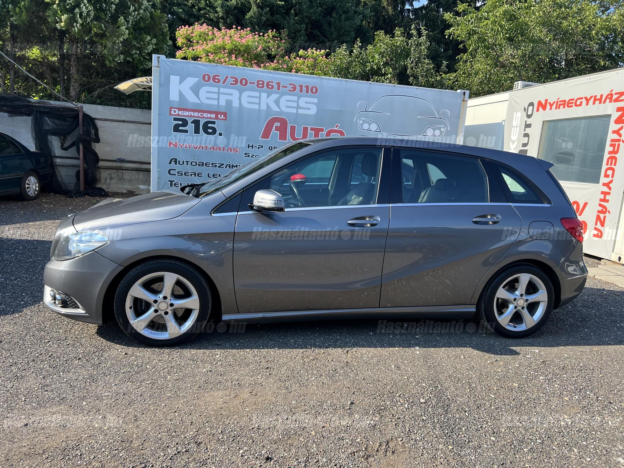 MERCEDES-BENZ B 200 2012/9 - 1