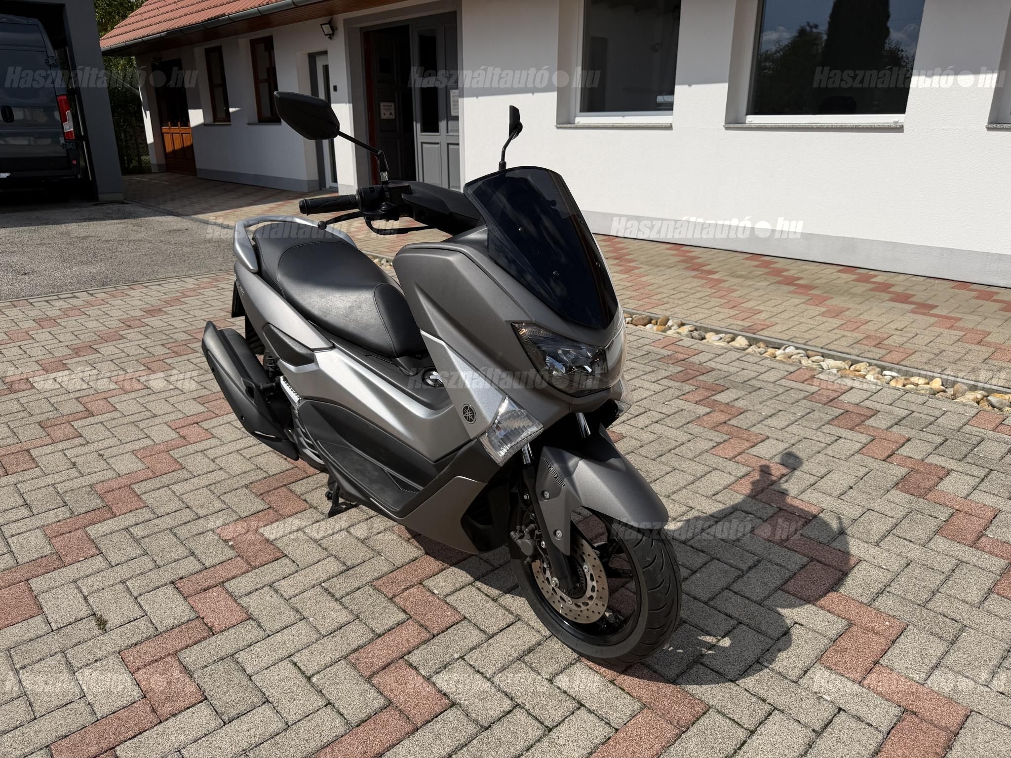 YAMAHA NMAX 2018/7 - 1