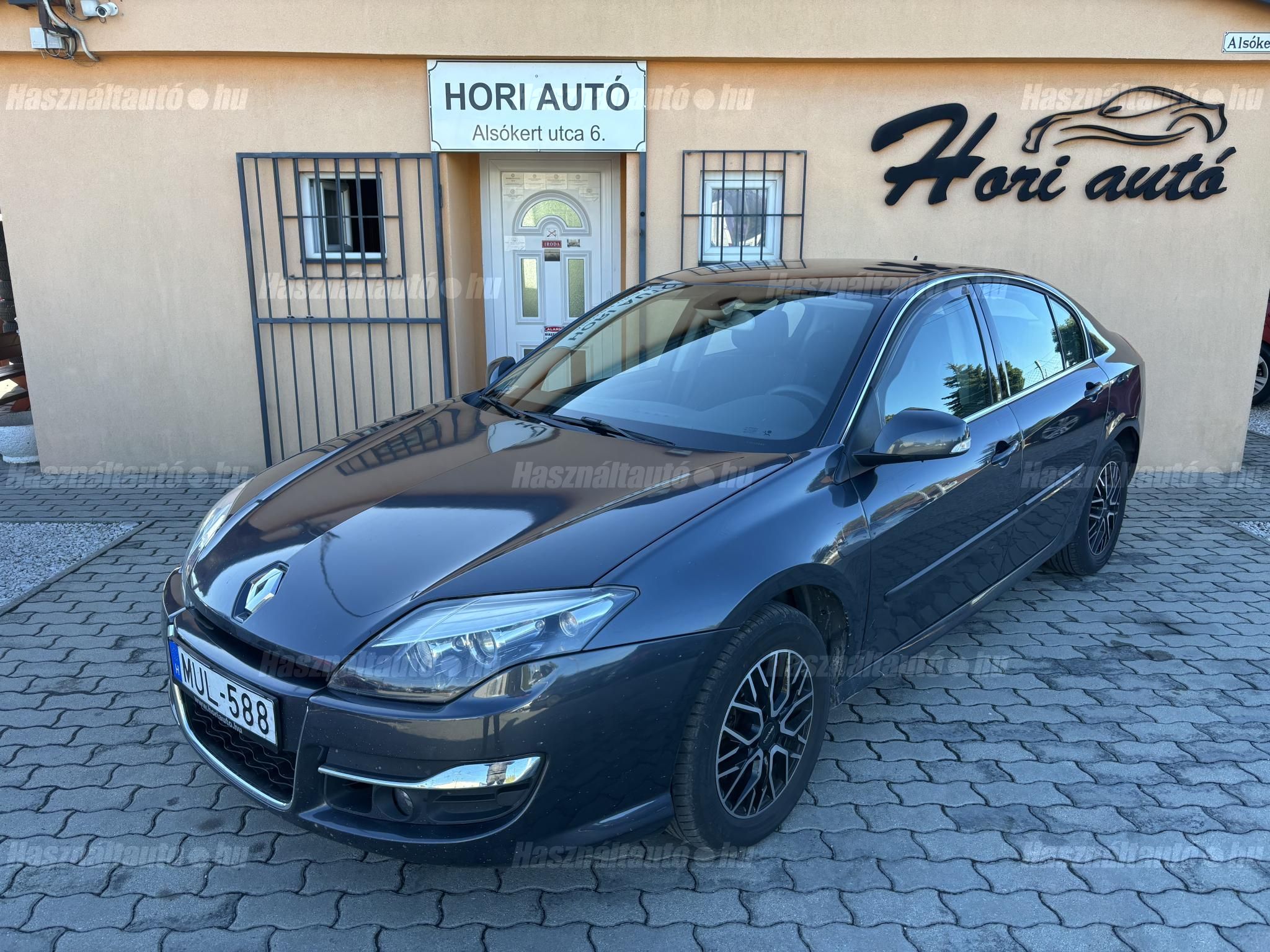 RENAULT LAGUNA 2012/3 - 1
