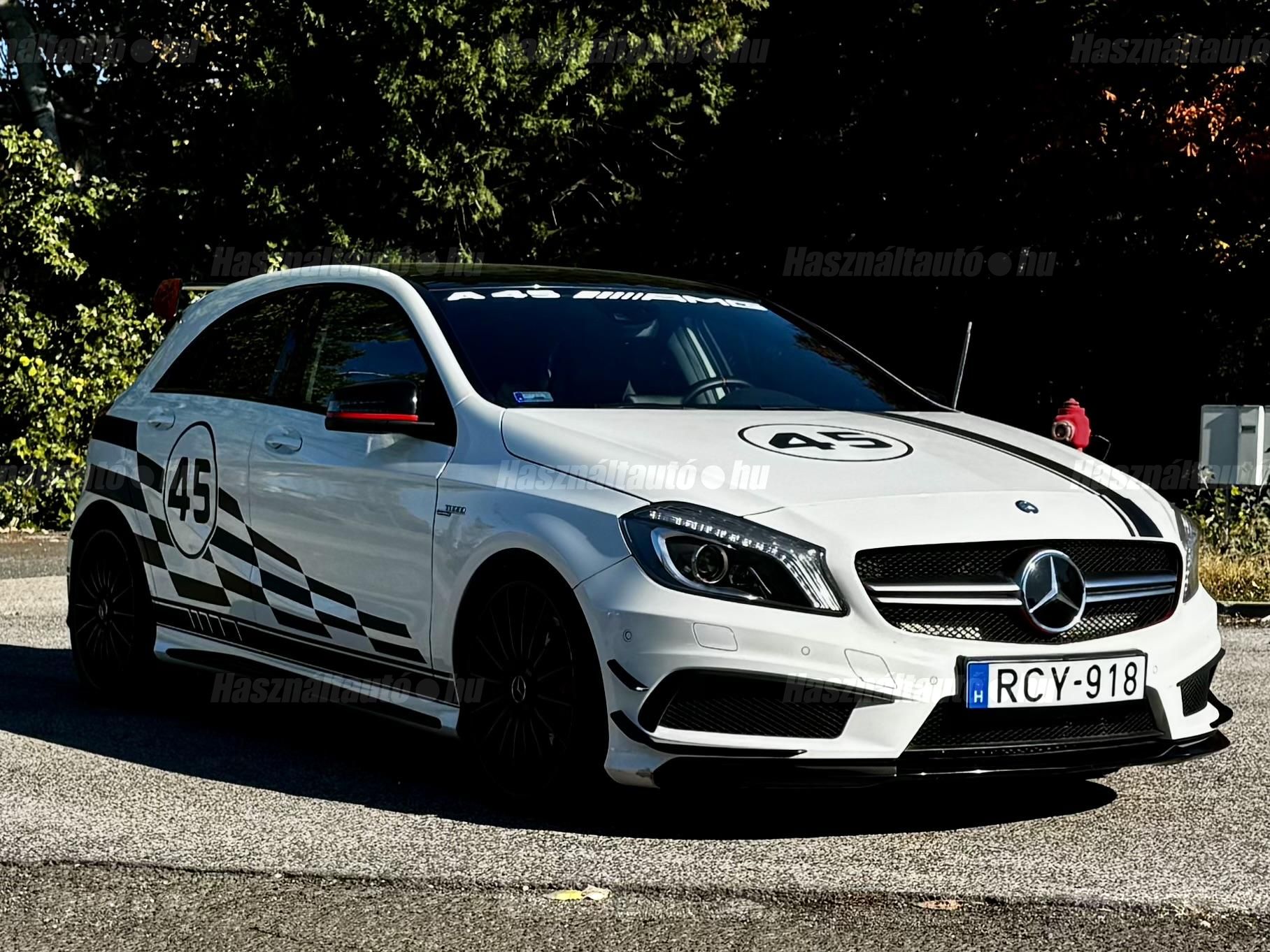 MERCEDES-BENZ A 45 AMG 2013/6 - 1