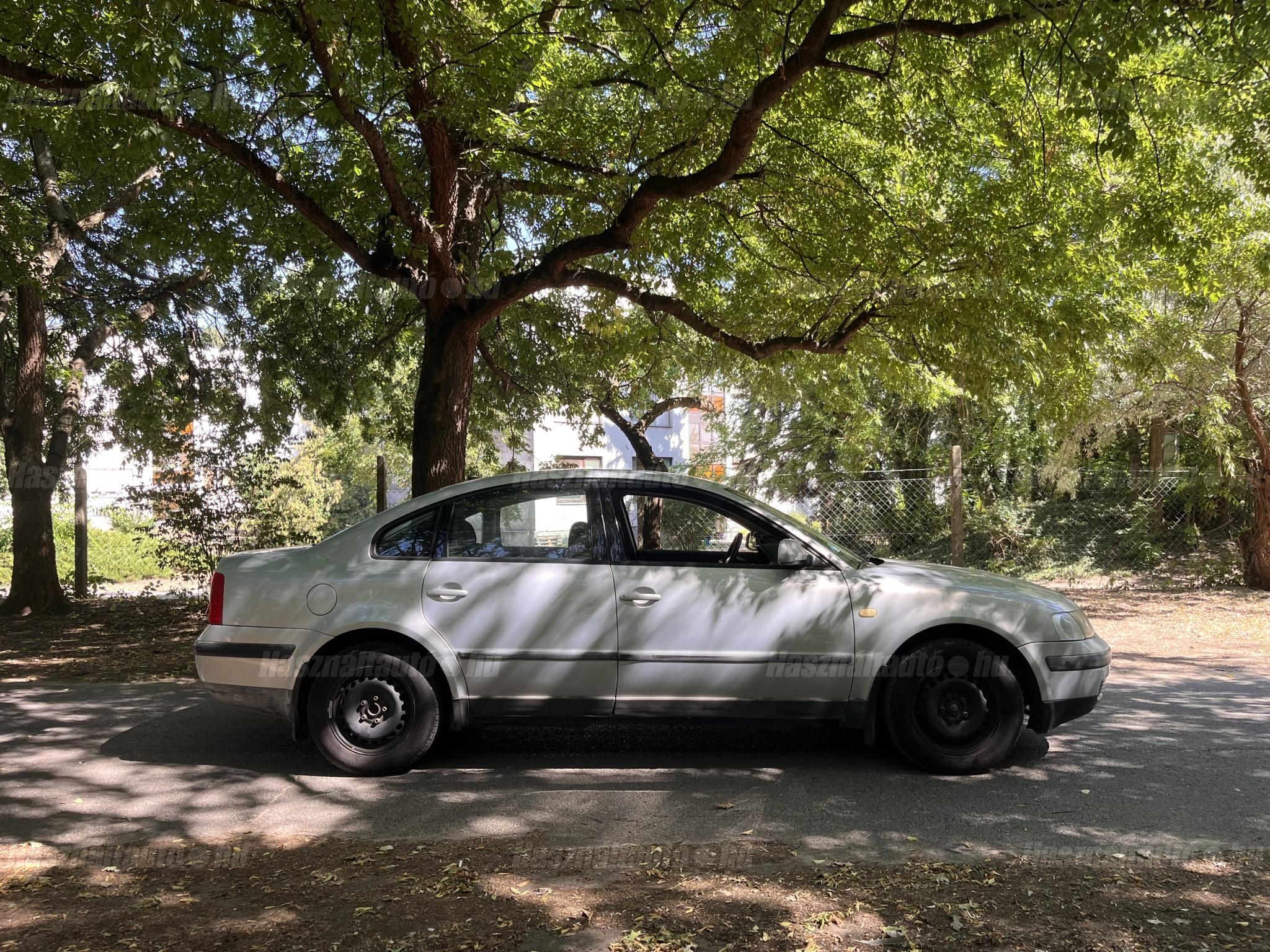 VOLKSWAGEN PASSAT IV 1998/1 - 1