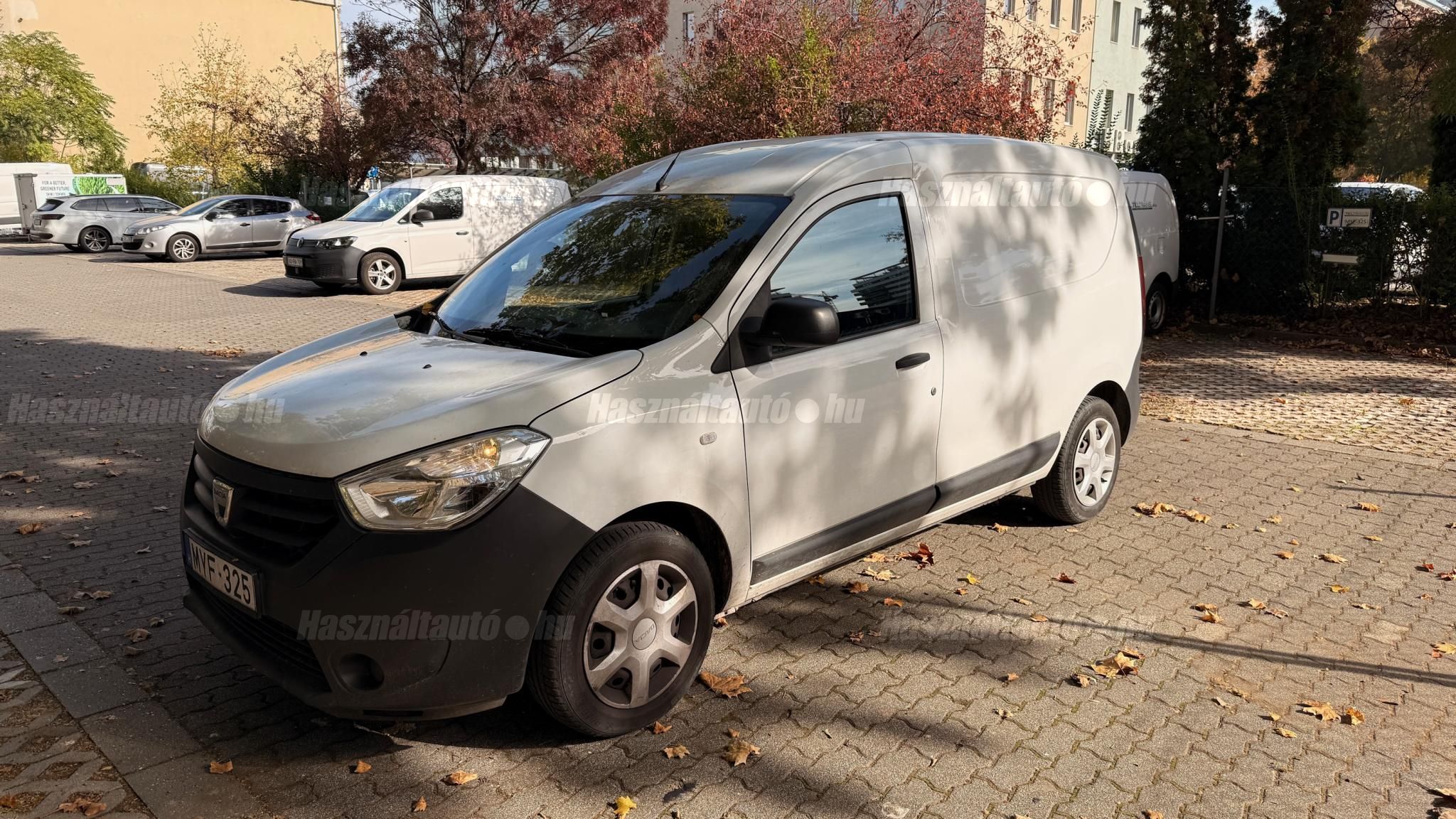DACIA DOKKER 2014/10 - 1