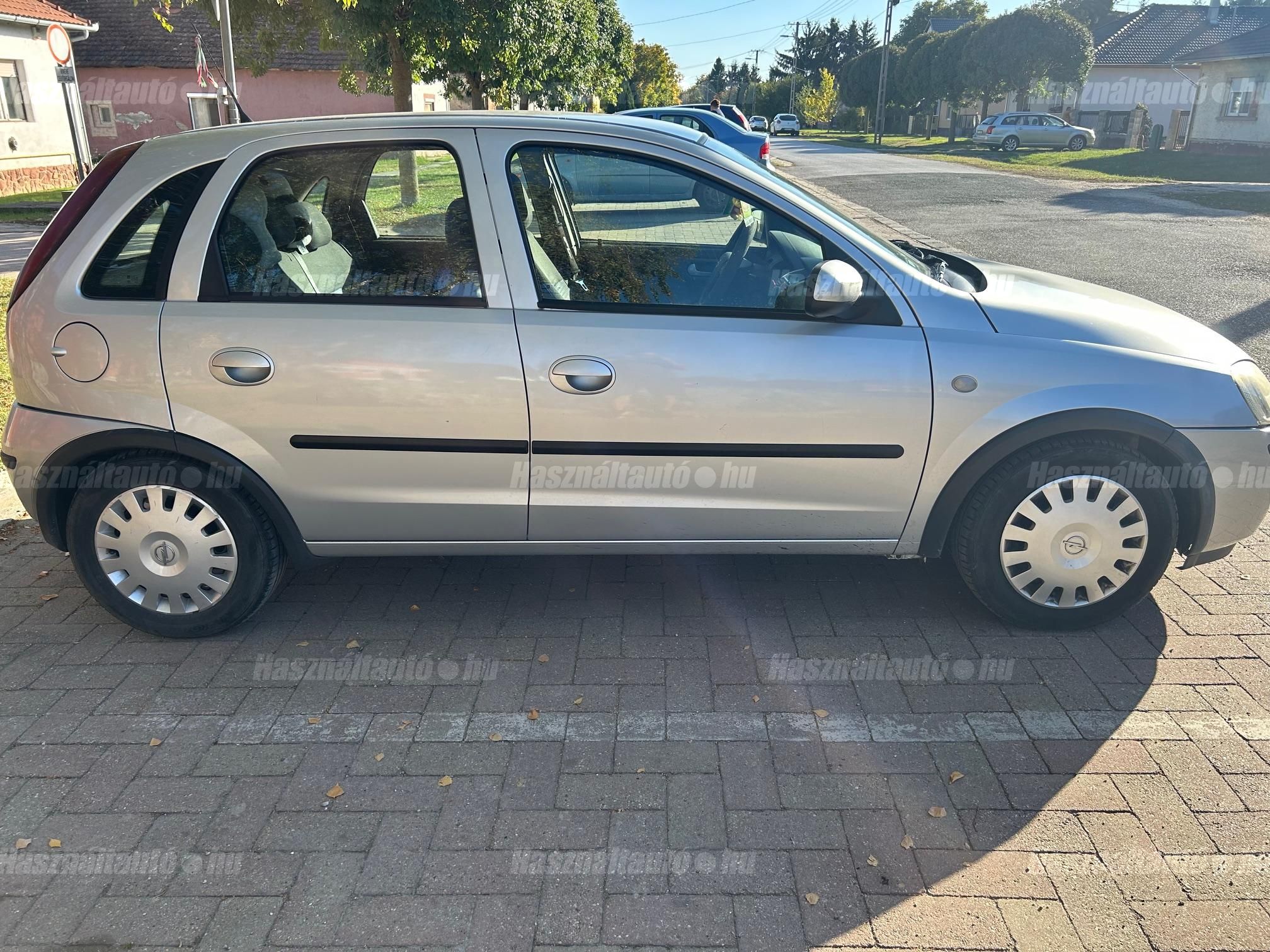 OPEL CORSA C 2004/9 - 1