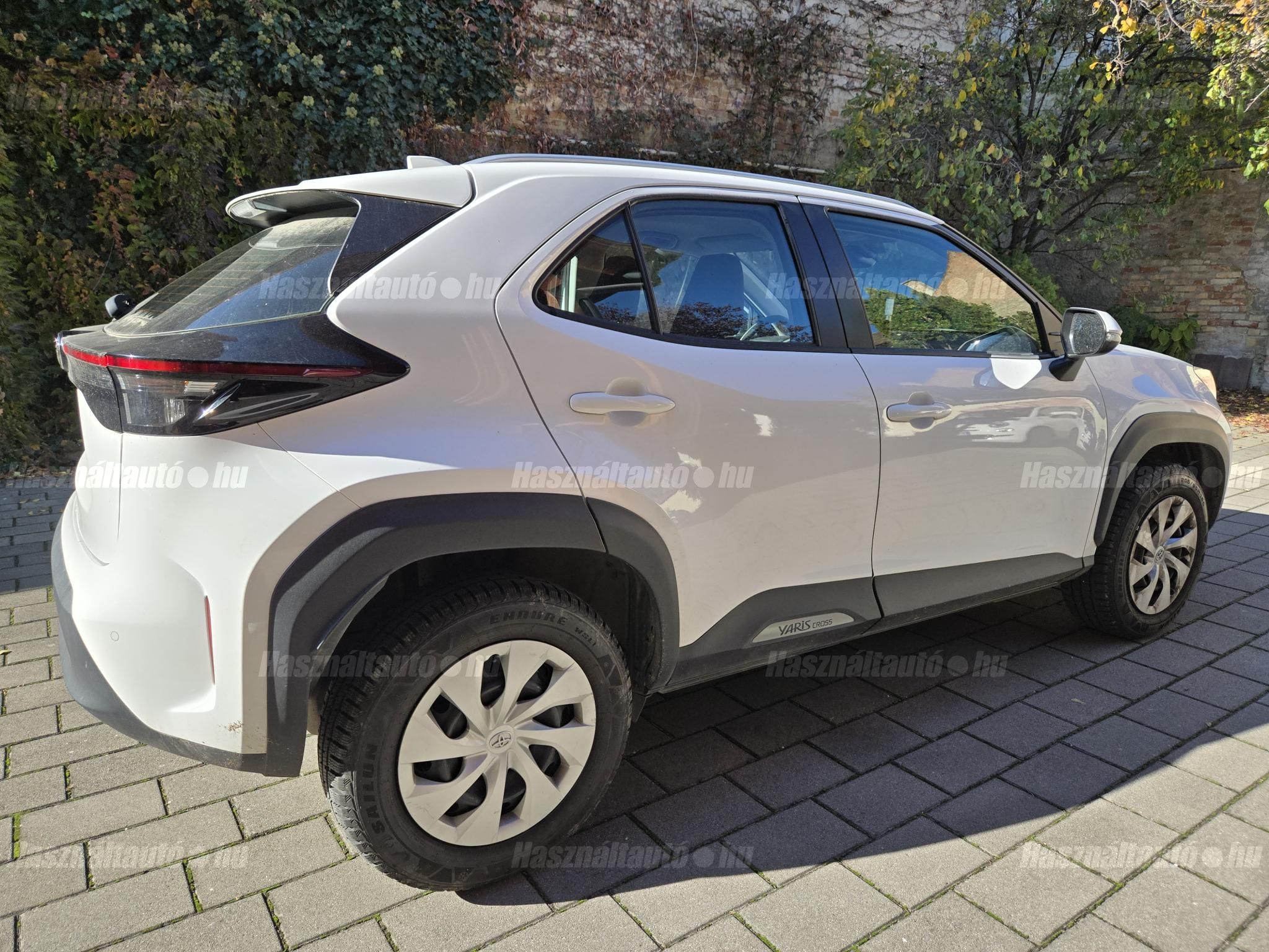 TOYOTA YARIS CROSS 2022/10 - 1