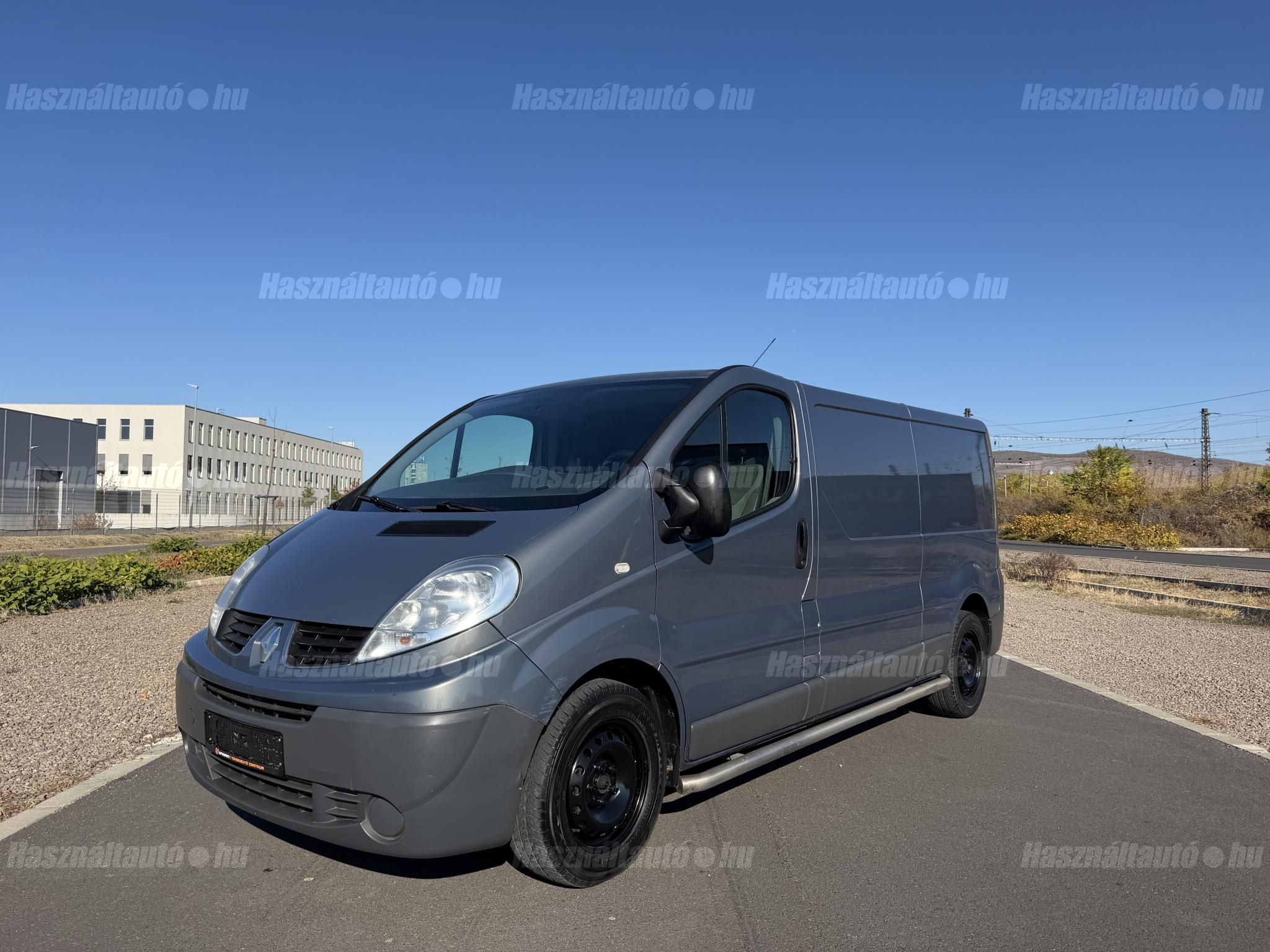 RENAULT TRAFIC 2013/4 - 1