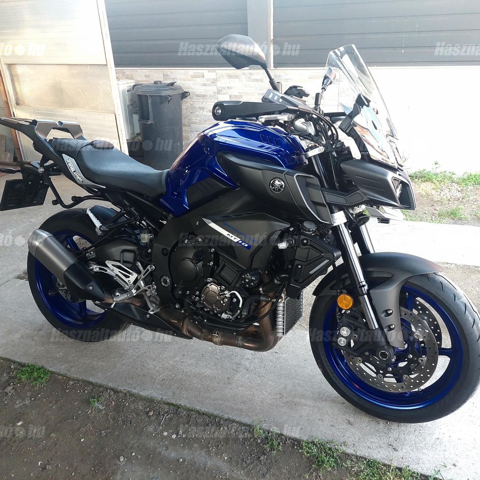 YAMAHA MT-10 2016/7 - 1