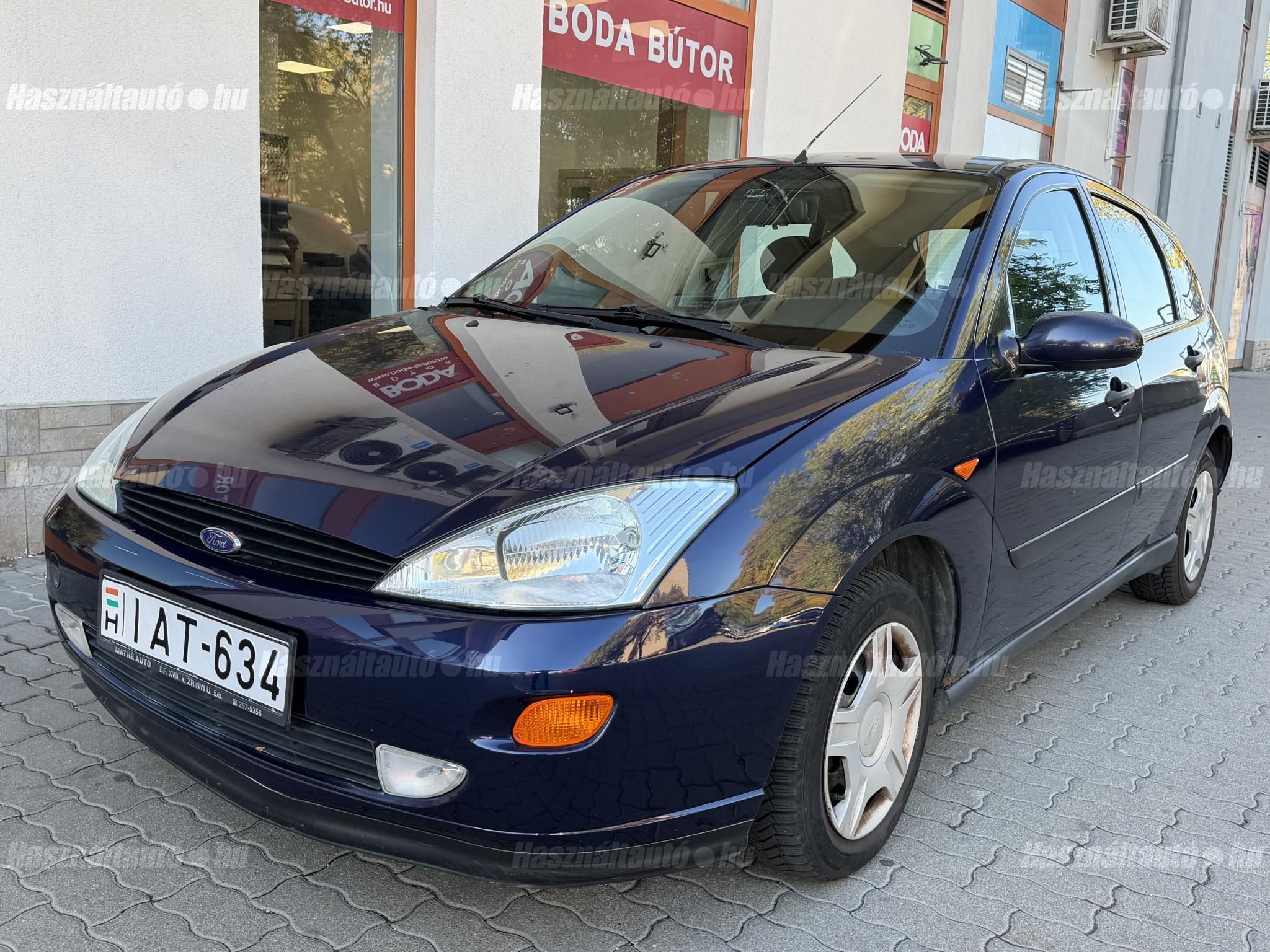 FORD FOCUS 2001/4 - 1