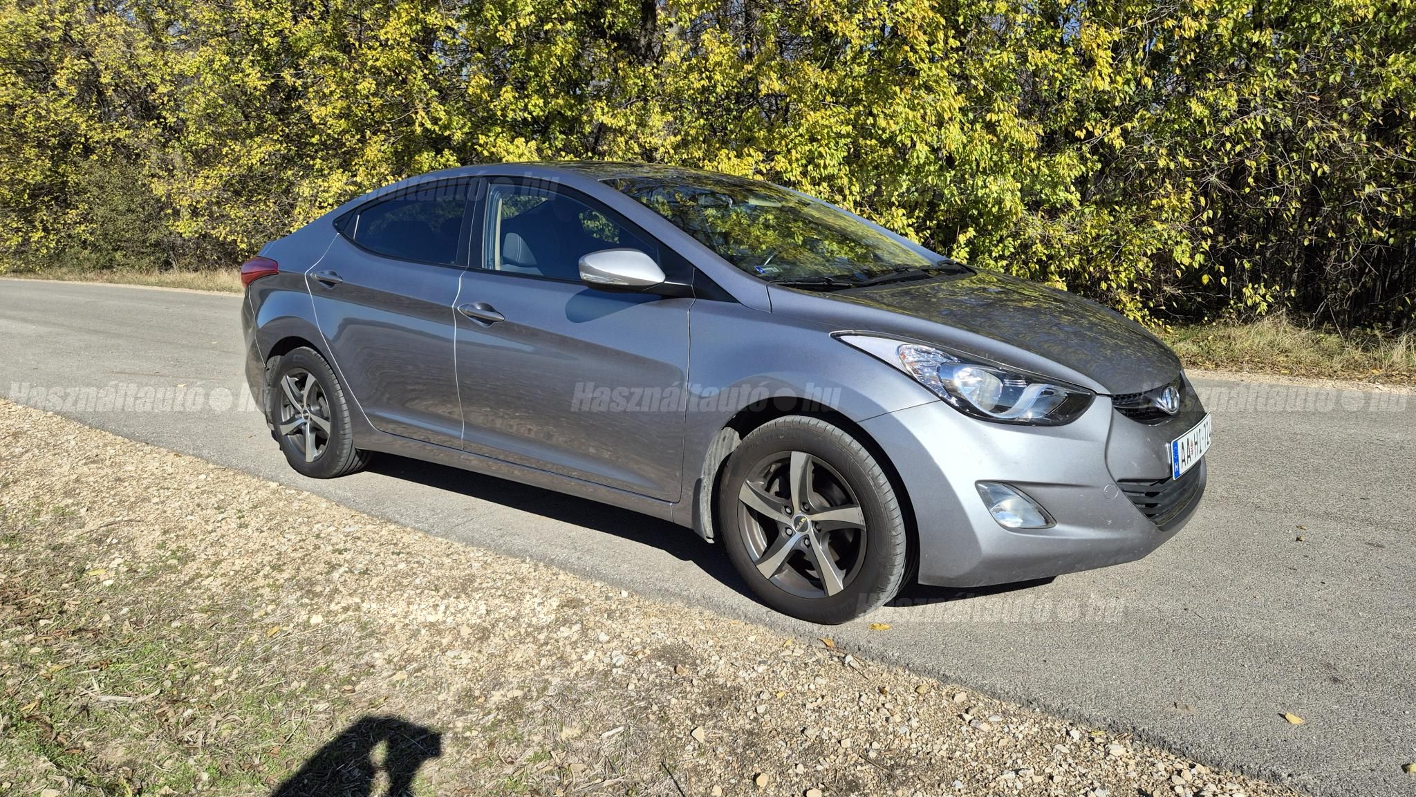 HYUNDAI ELANTRA 2011/10 - 1