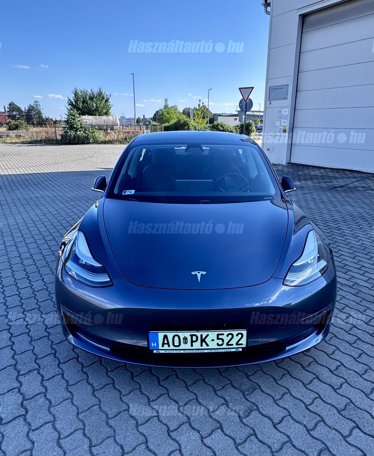 TESLA MODEL 3 2020/8 - 1