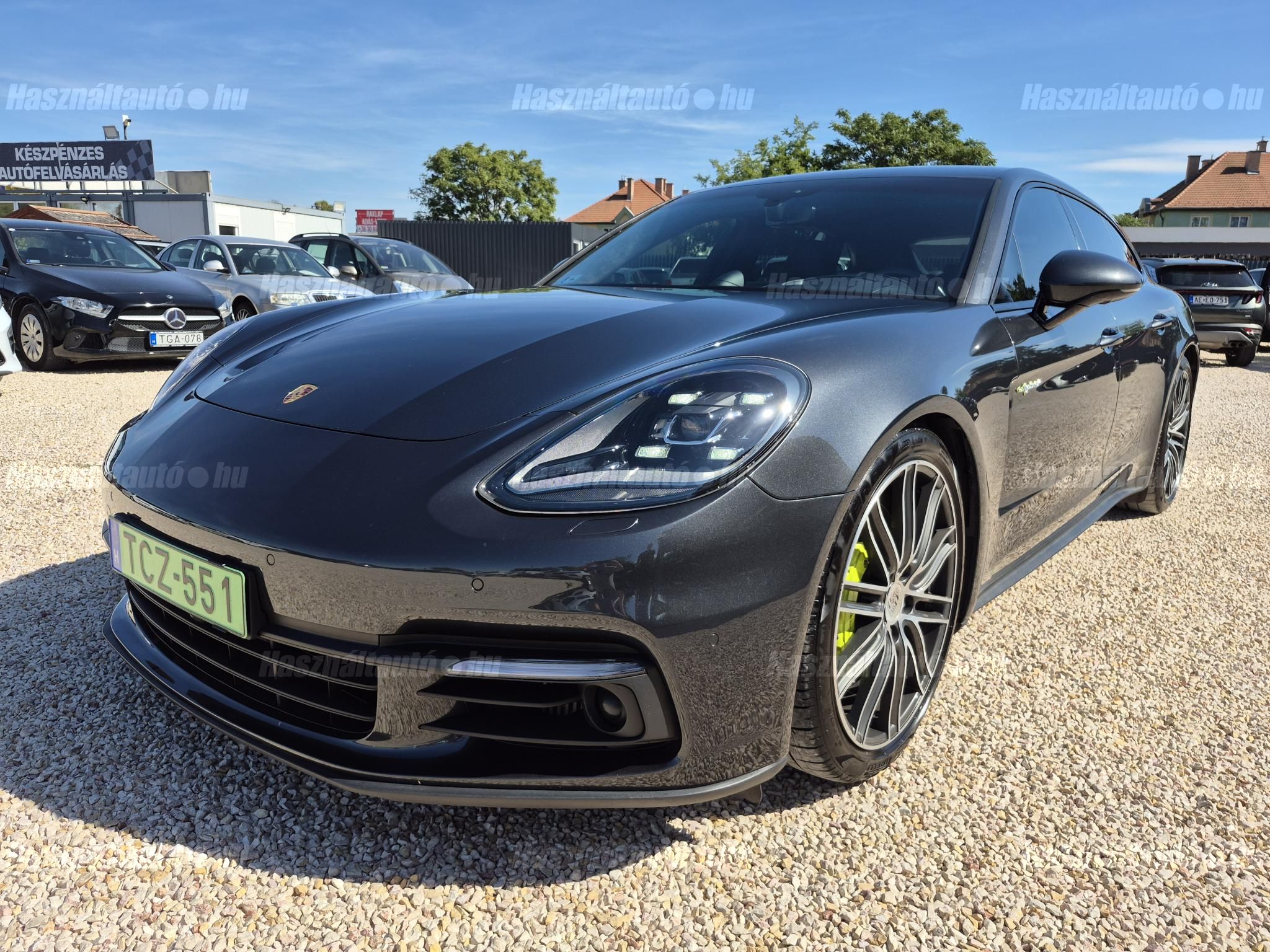 PORSCHE PANAMERA 2019/6 - 1