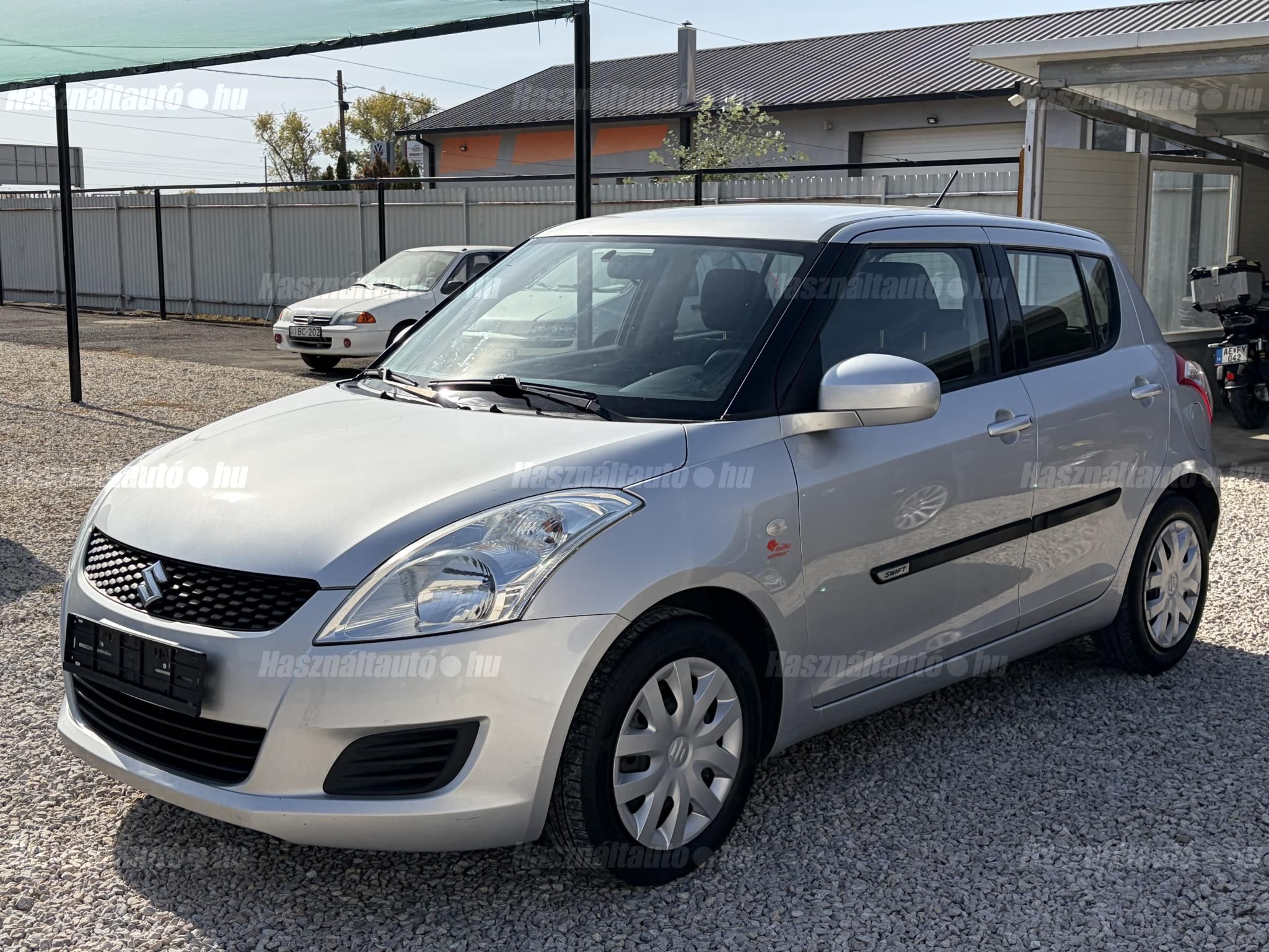 SUZUKI SWIFT 2011/5 - 1