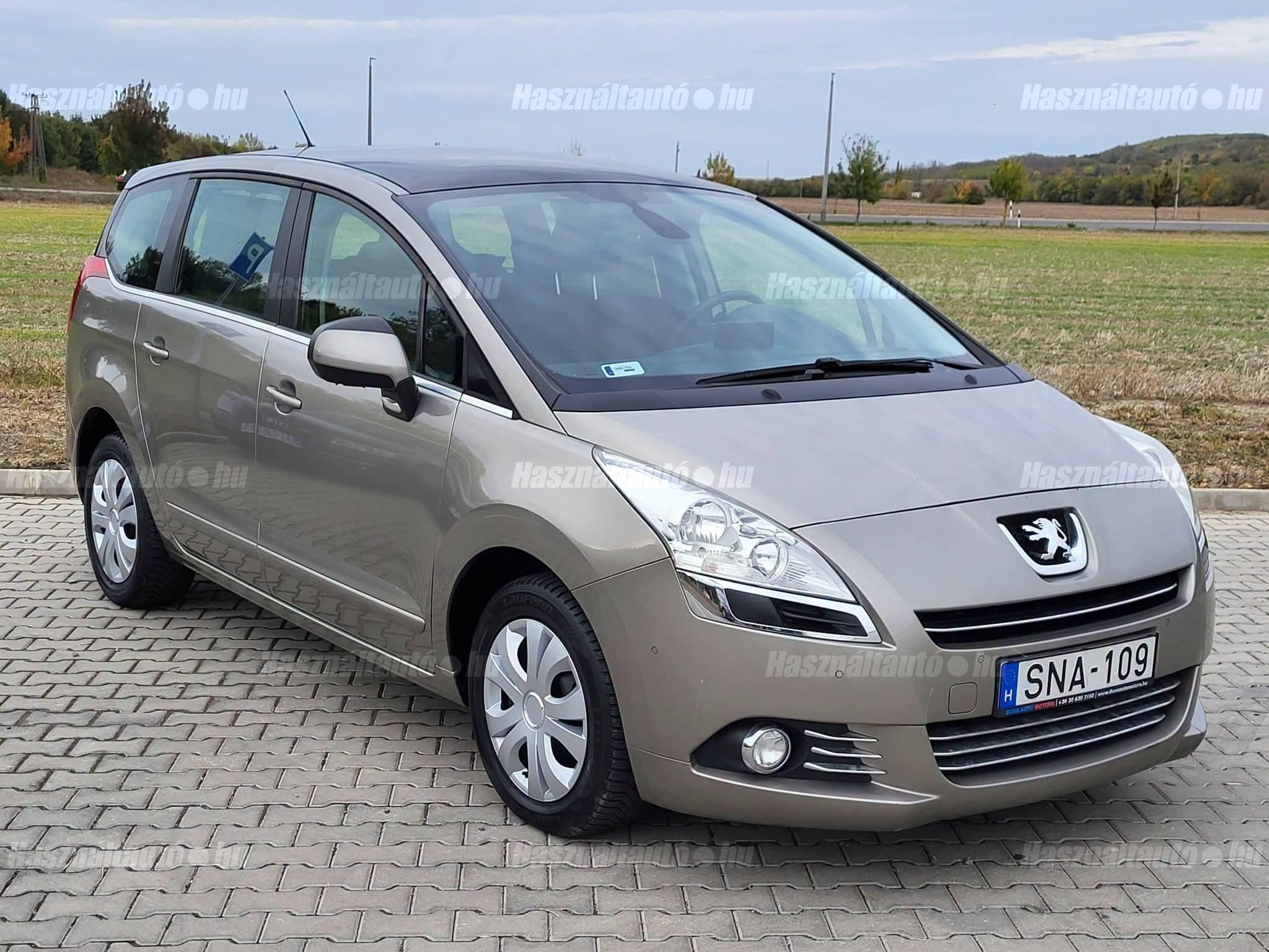 PEUGEOT 5008 2010/7 - 1