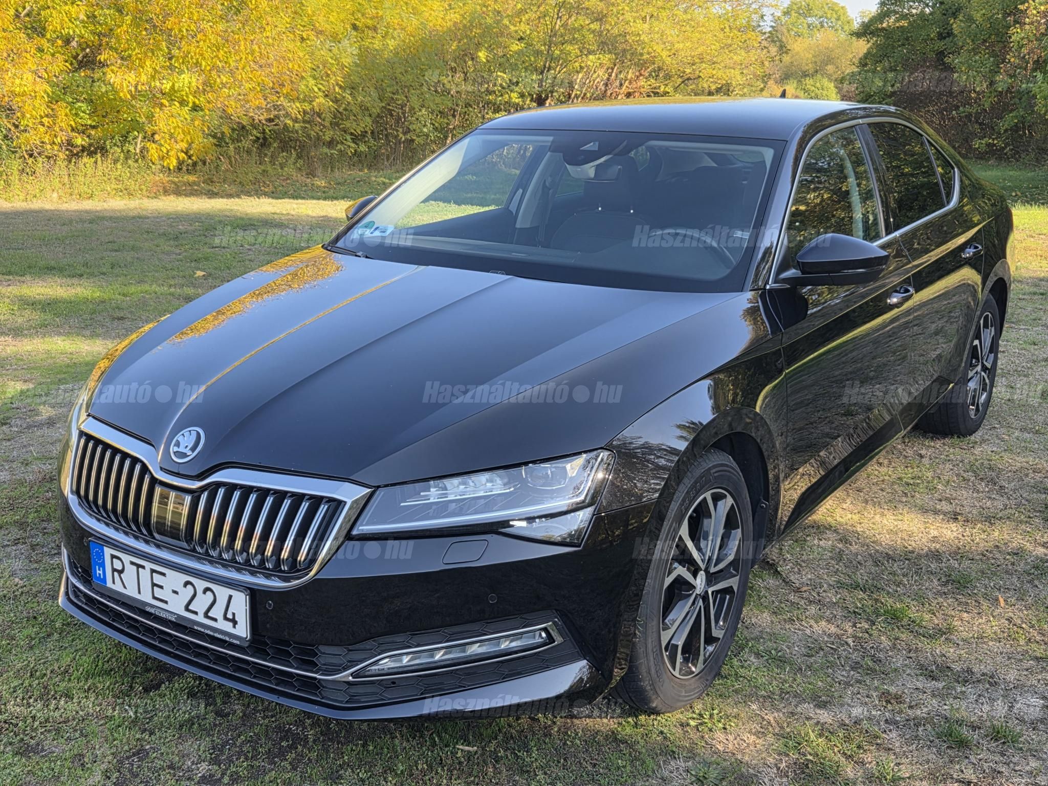 SKODA SUPERB 2019 - 1