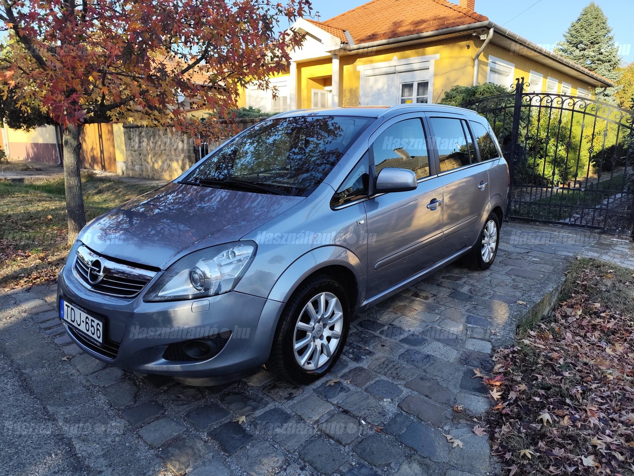 OPEL ZAFIRA B 2009/11 - 1