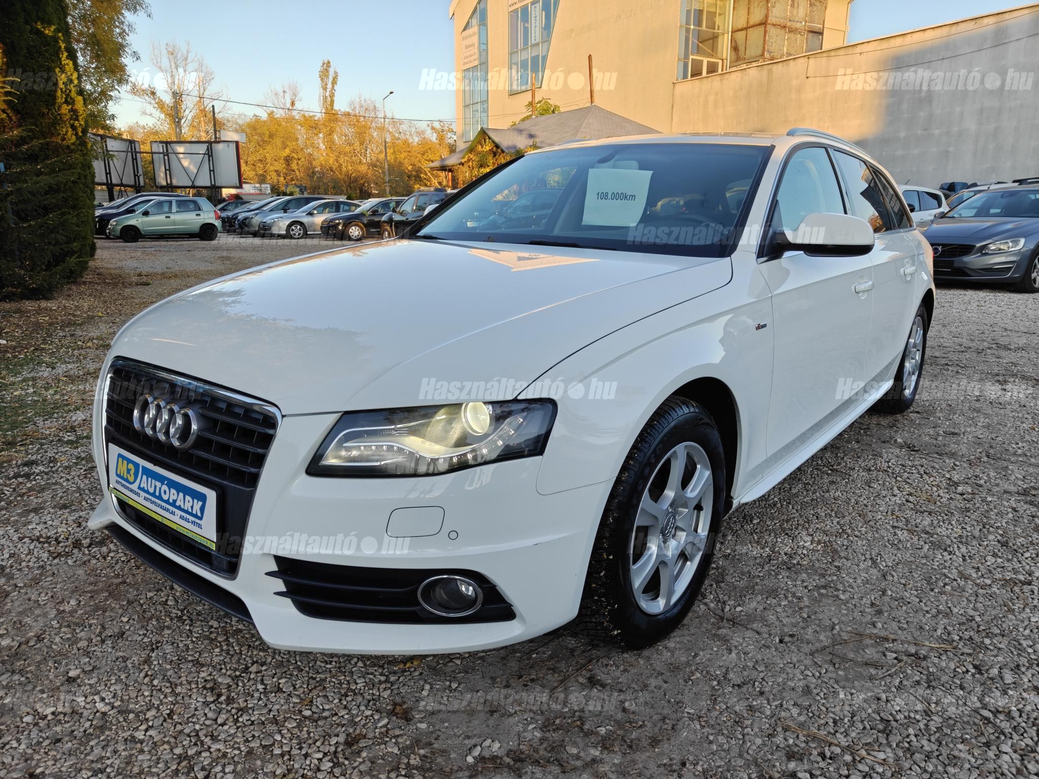 AUDI A4 2010/4 - 1