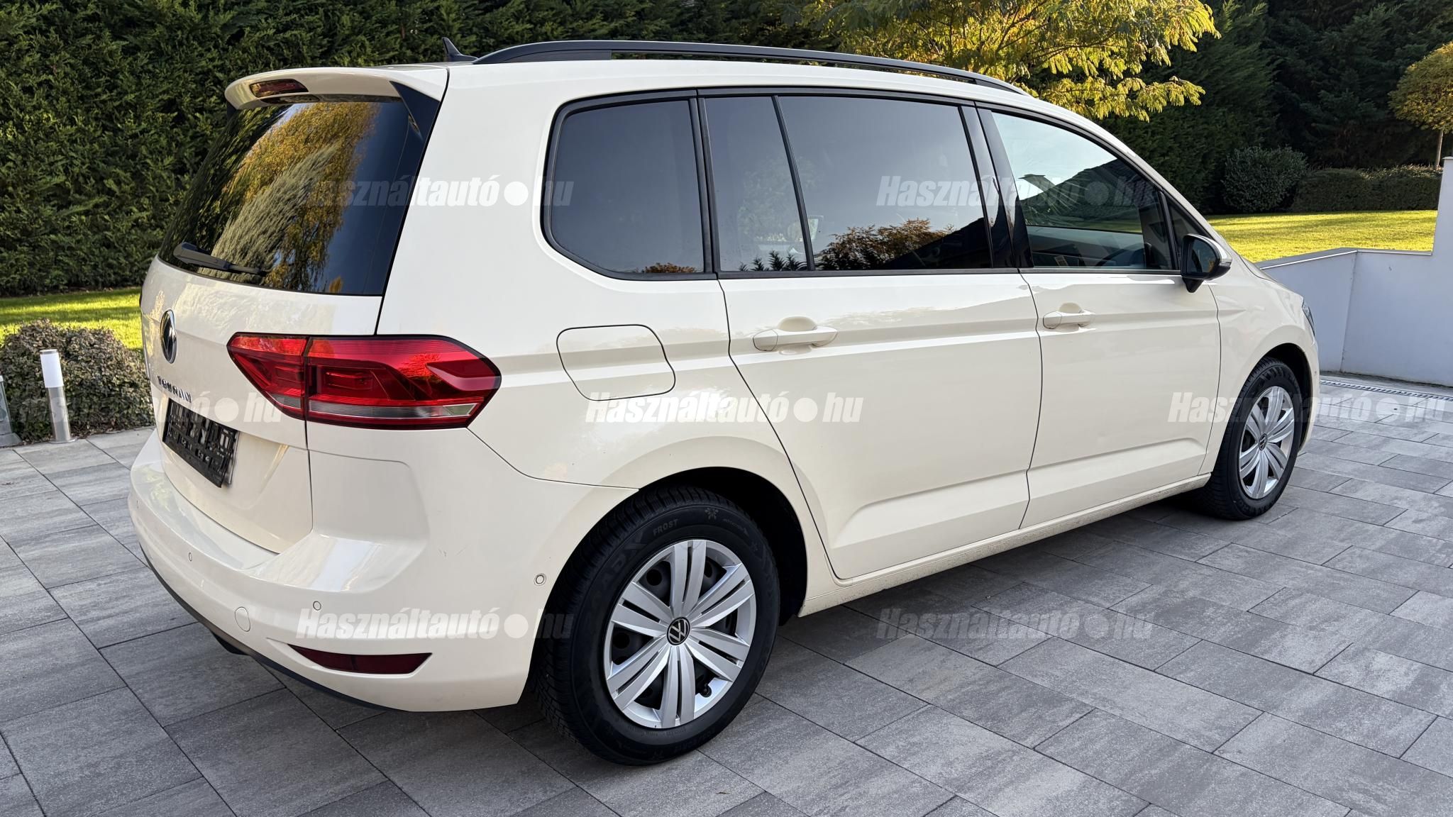 VOLKSWAGEN TOURAN 2023/6 - 1