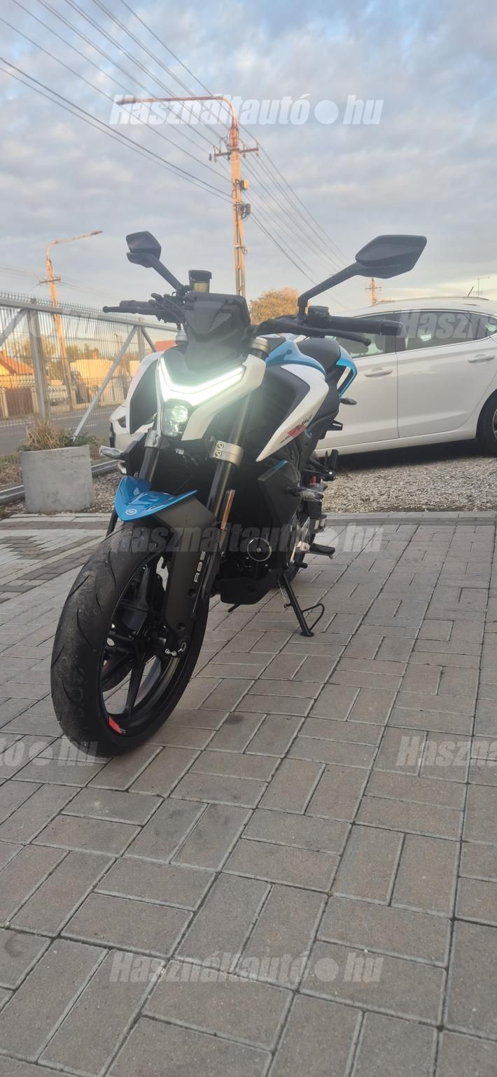 CFMOTO 450 NK 2026/9 - 1