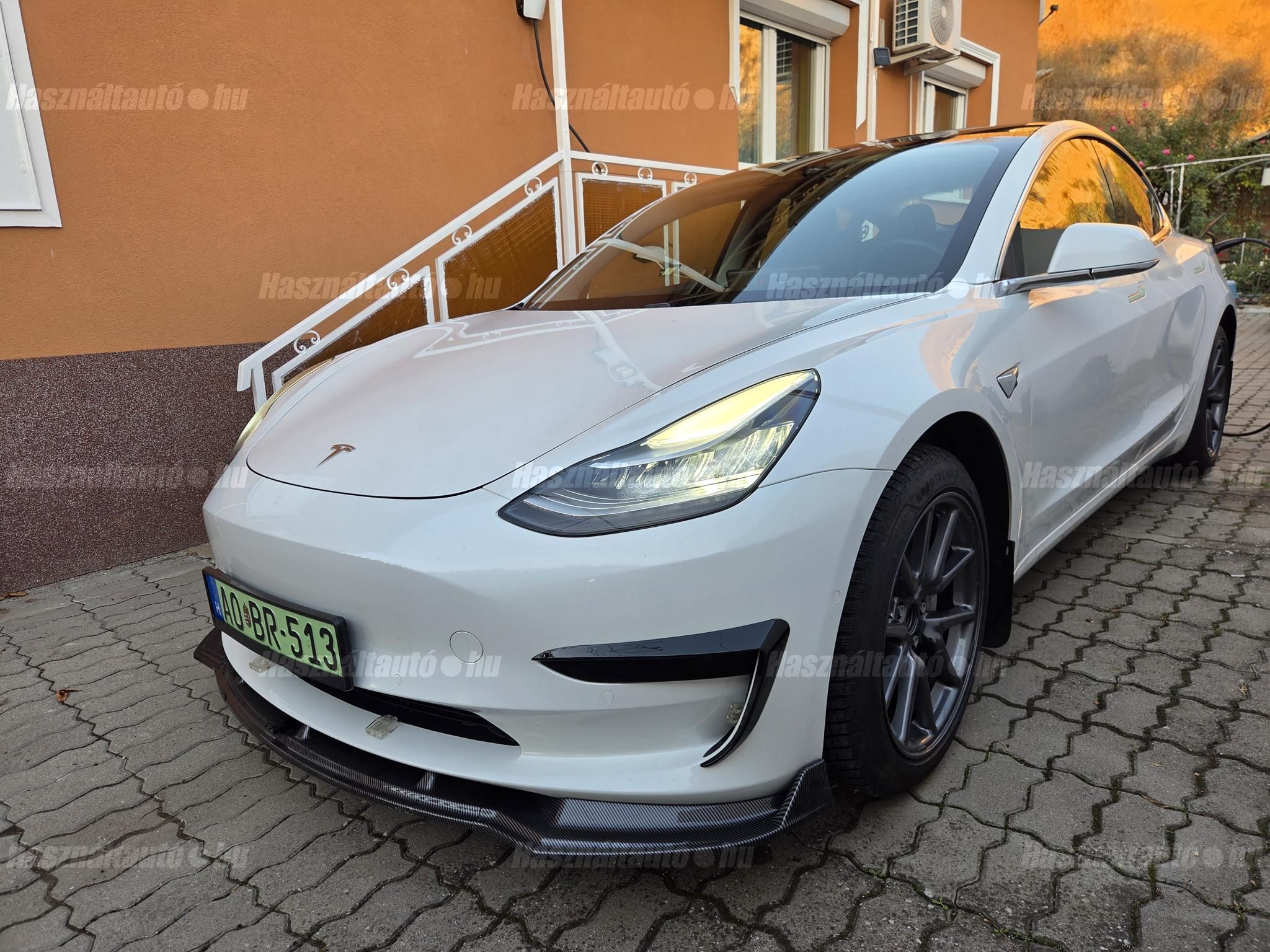TESLA MODEL 3 2020/3 - 1