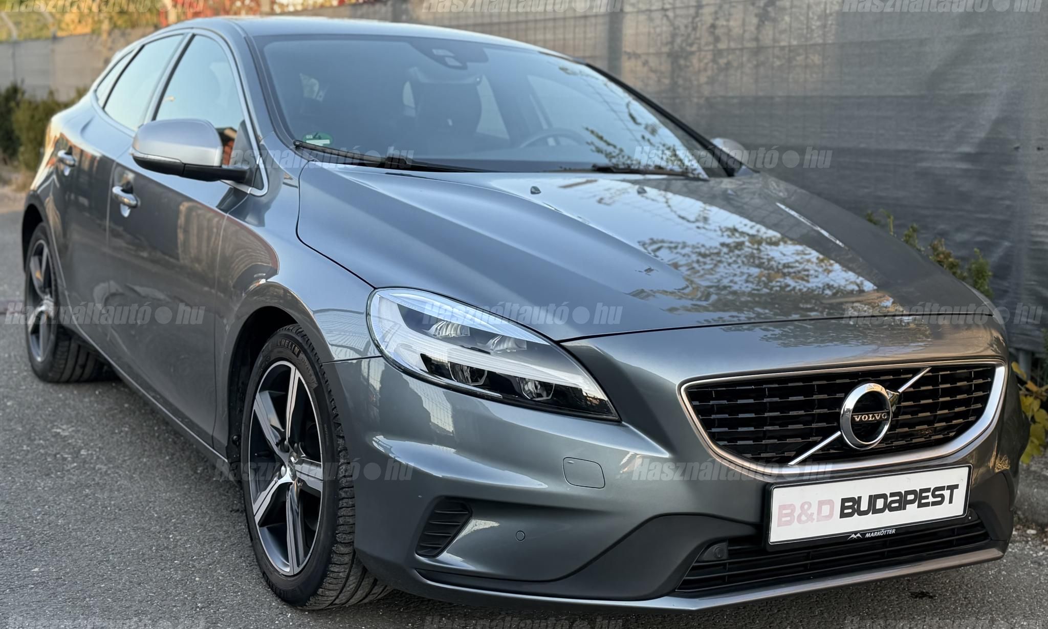 VOLVO V40 2018/5 - 1