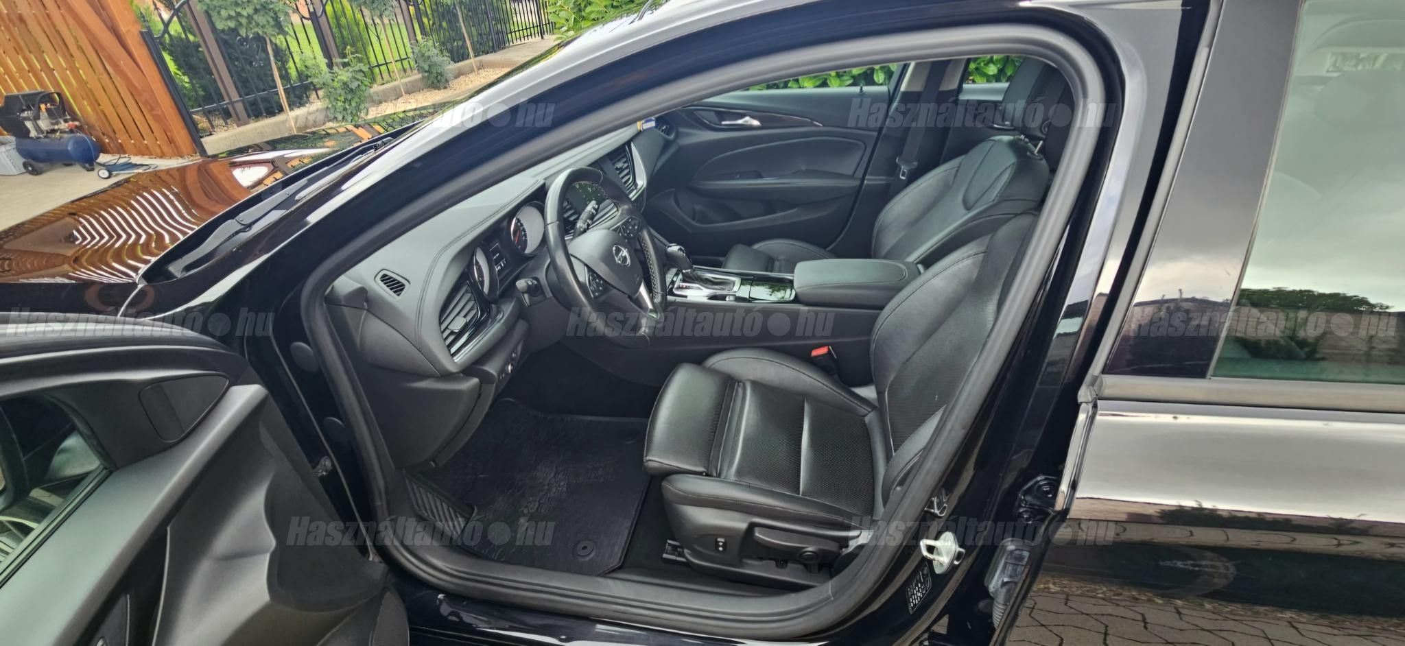 OPEL INSIGNIA 2019/4 - 1