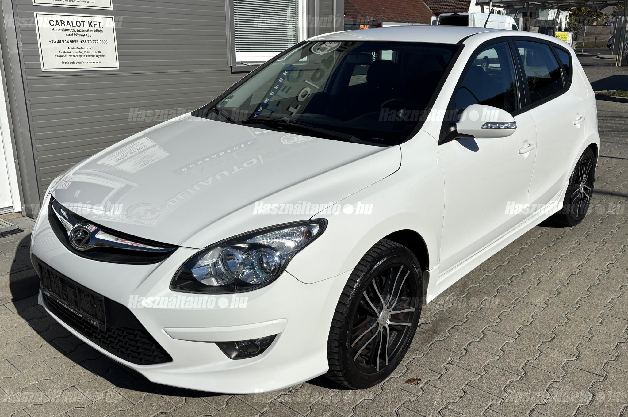 HYUNDAI I30 2011/10 - 1