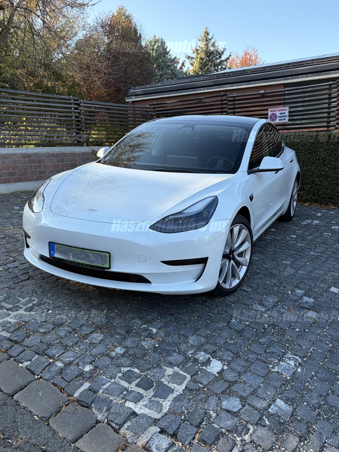 TESLA MODEL 3 2022/3 - 1