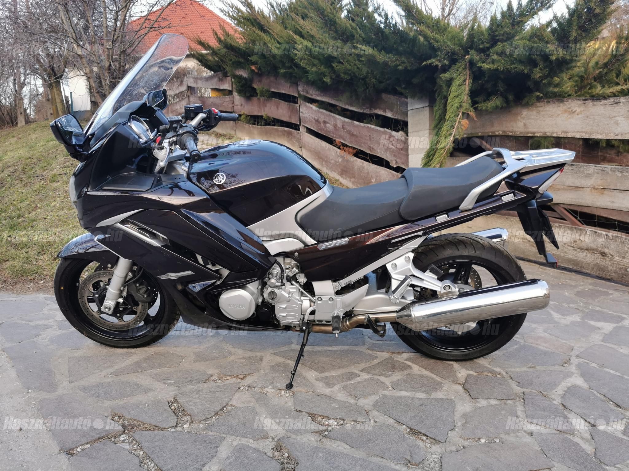 YAMAHA FJR 2017/8 - 1