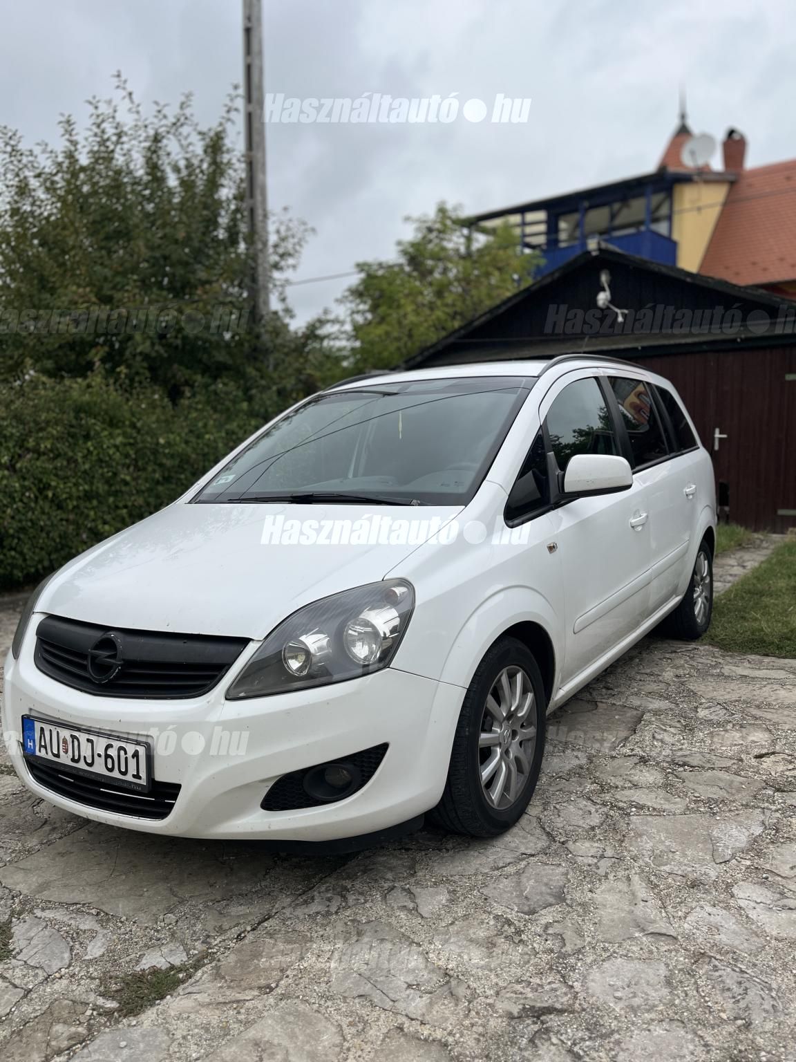 OPEL ZAFIRA B 2014/4 - 1