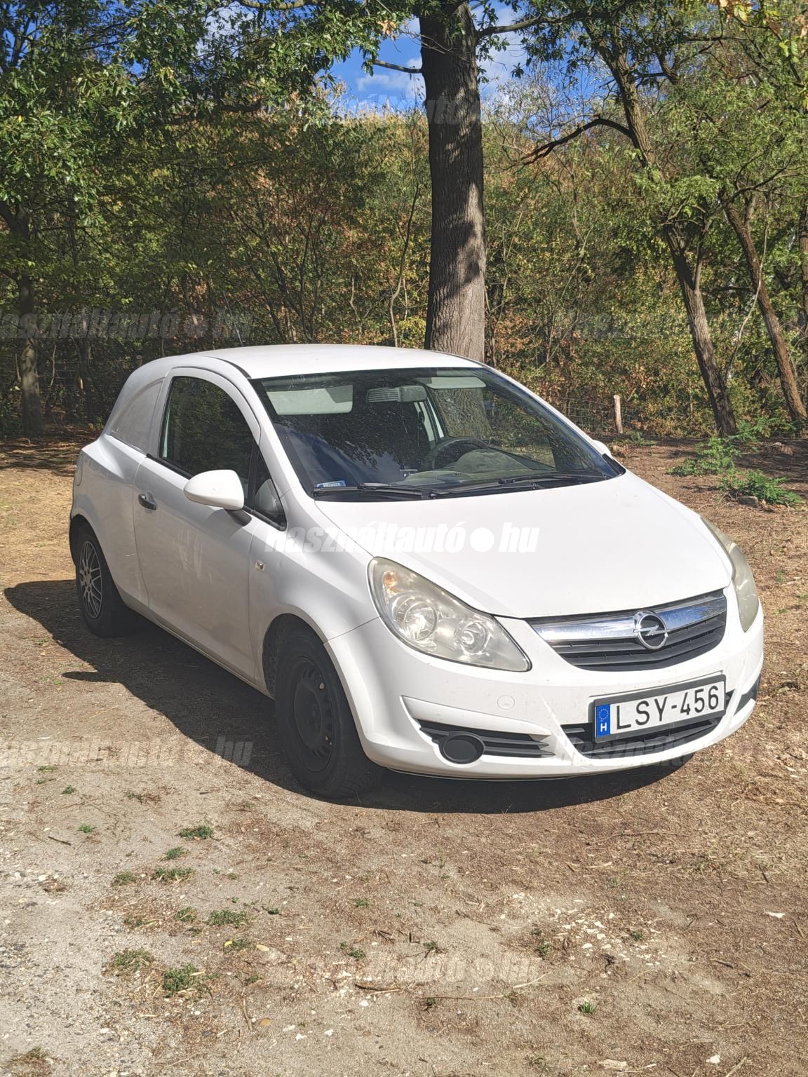 OPEL CORSA 2010/10 - 1