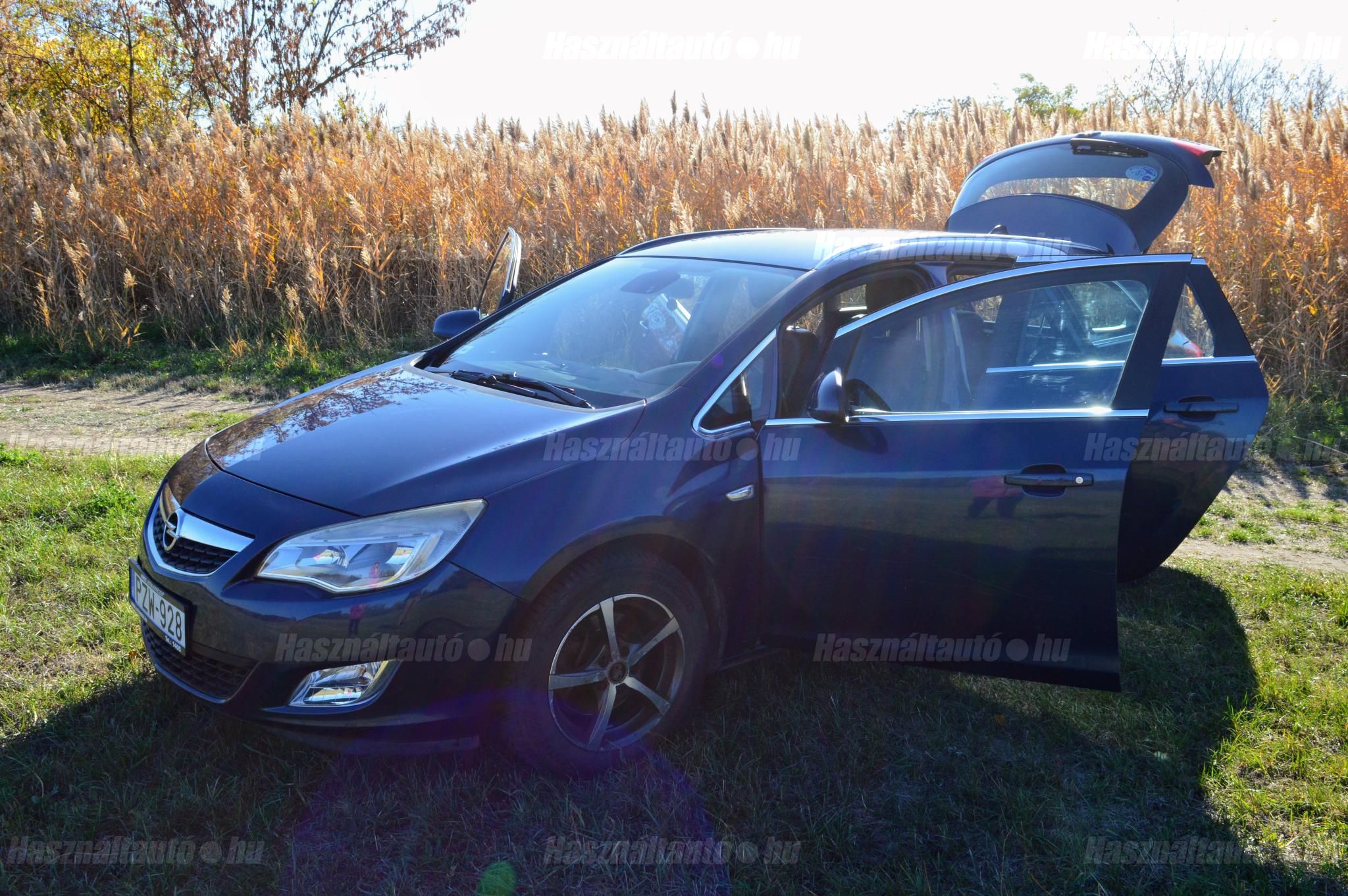 OPEL ASTRA J 2011/9 - 1